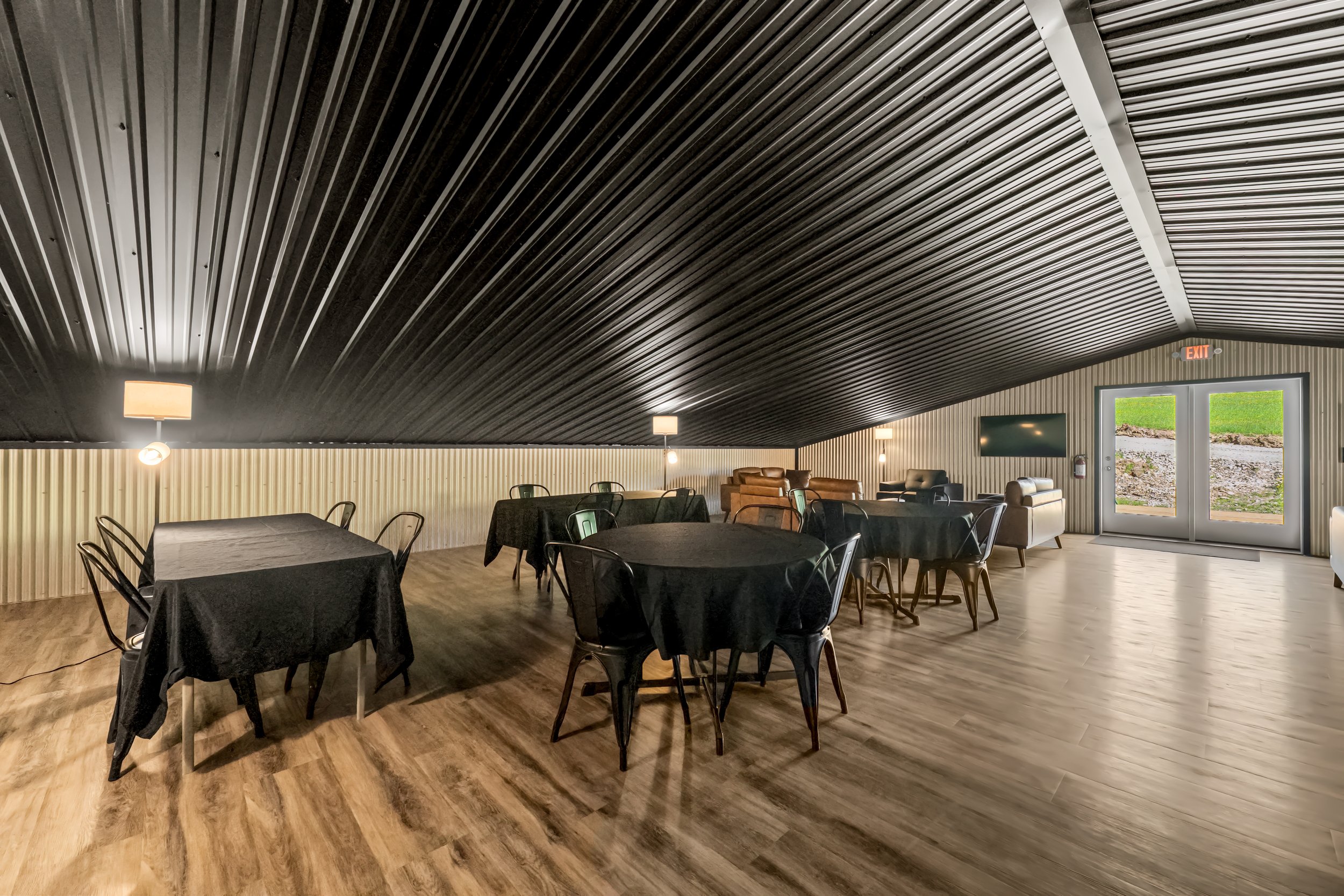 The Orion - Aurora Lounge.JPG