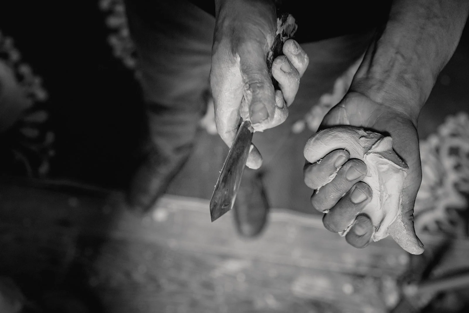 Expert historic window restoration for distinguished Northern homes. A refined alternative to full replacement, preserving original craftsmanship and architectural integrity. Trusted by landmark properties, including the Burnham Tavern.