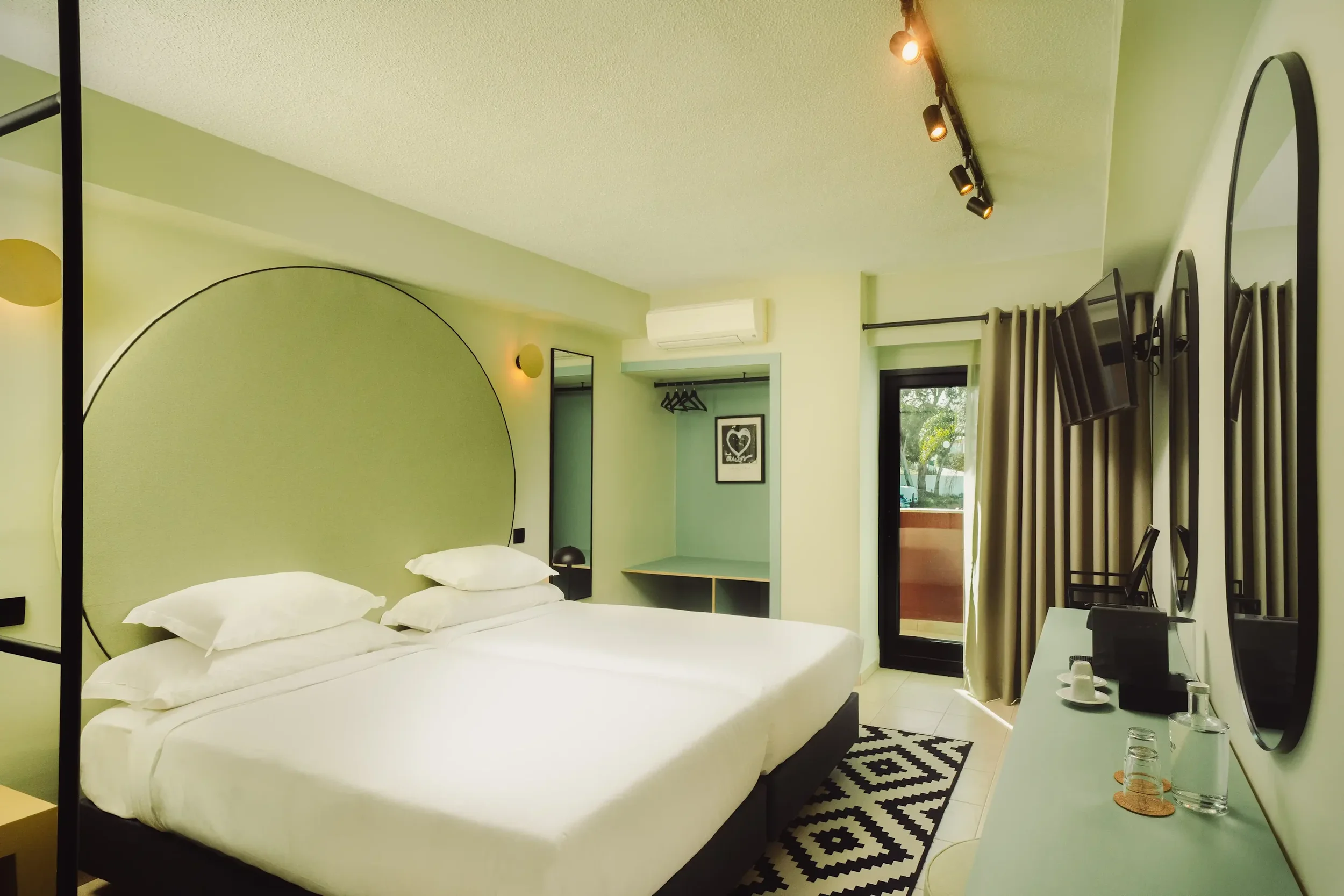 VIP hotel 1.webp