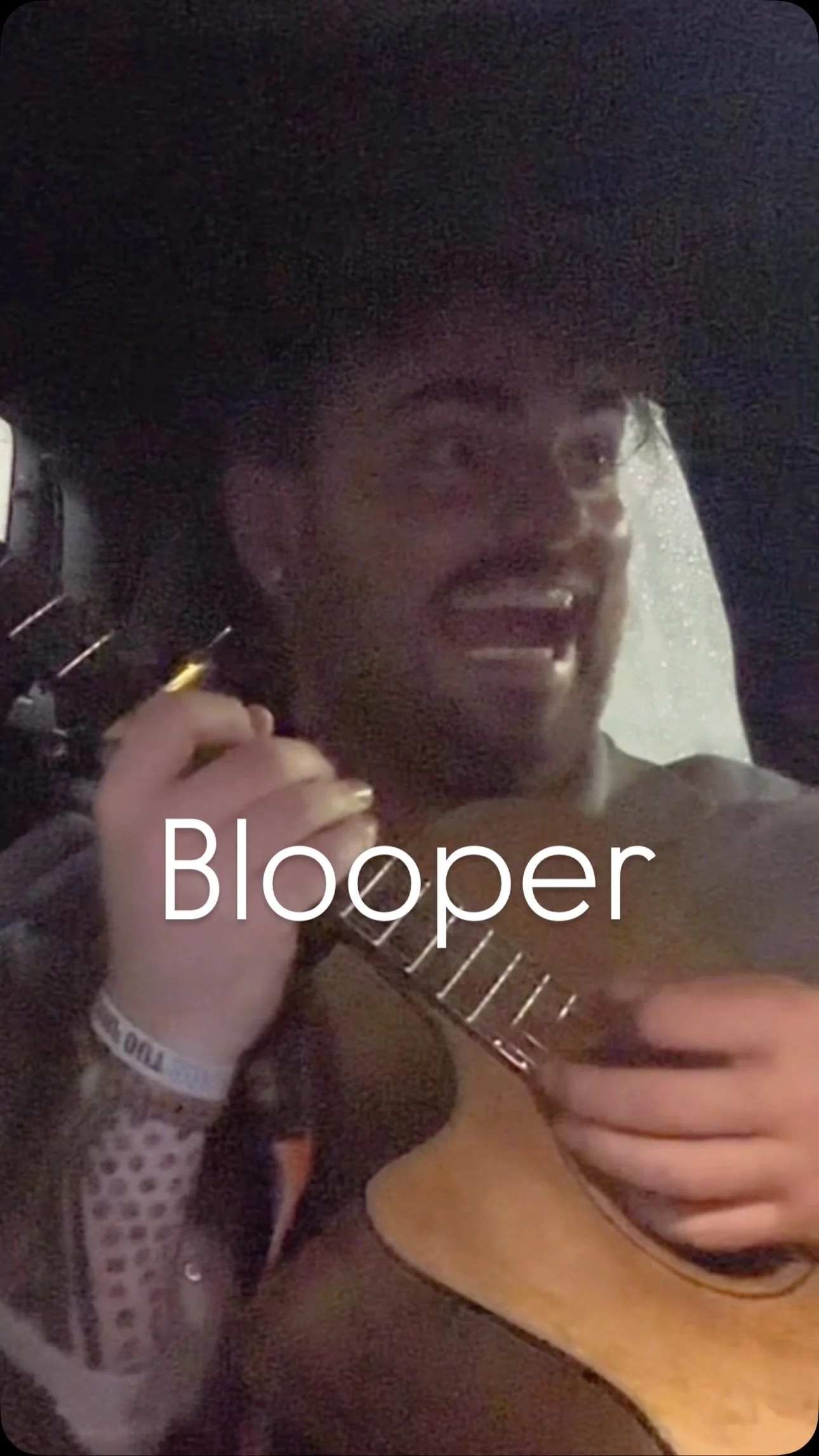 Best way to finish a love song, I heard
Blooper from Until I found you 💀
#blooper #lovesong #duoact #couple