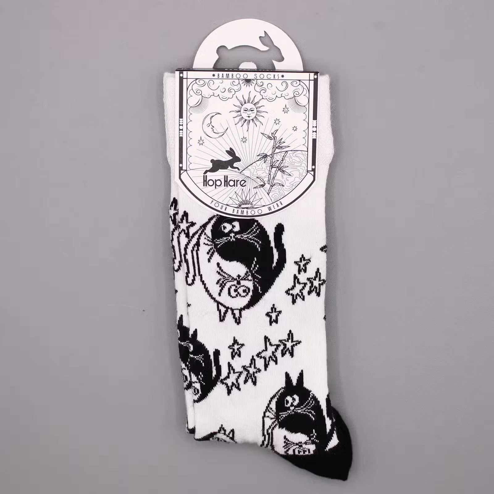 Hop Hare Bamboo Socks SM - Ying Yang 4.jpg
