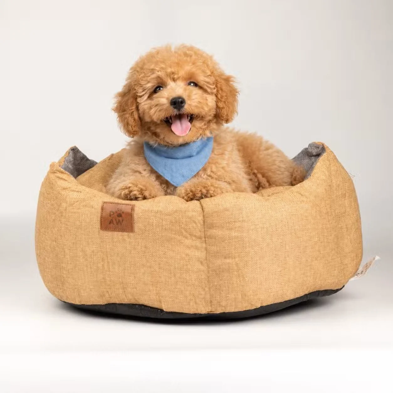 Paw Bed – Medium Royal Crown – Sand & Grey – 50 × 50 × 26cm 1.jpg