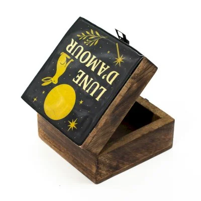 Lune D'Amore Image 3.jpg