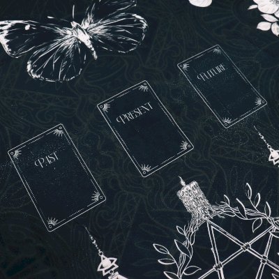 Tarot Reading Cloth - Witch’s Garden Image 2.jpg