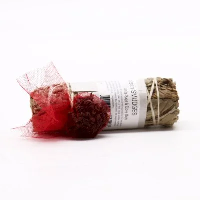 Smudge Stick - White Sage & Clove 10cm Image 2.jpg