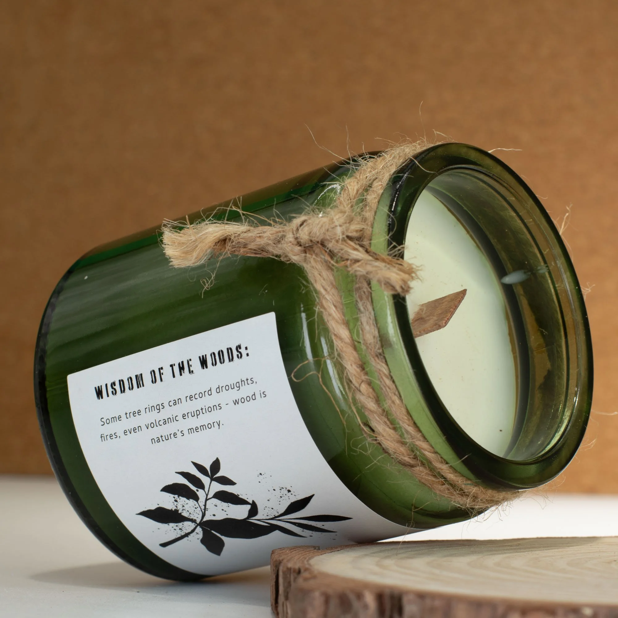 Woodwick Soy Candle - Sage & Mintwood Image 4.jpeg