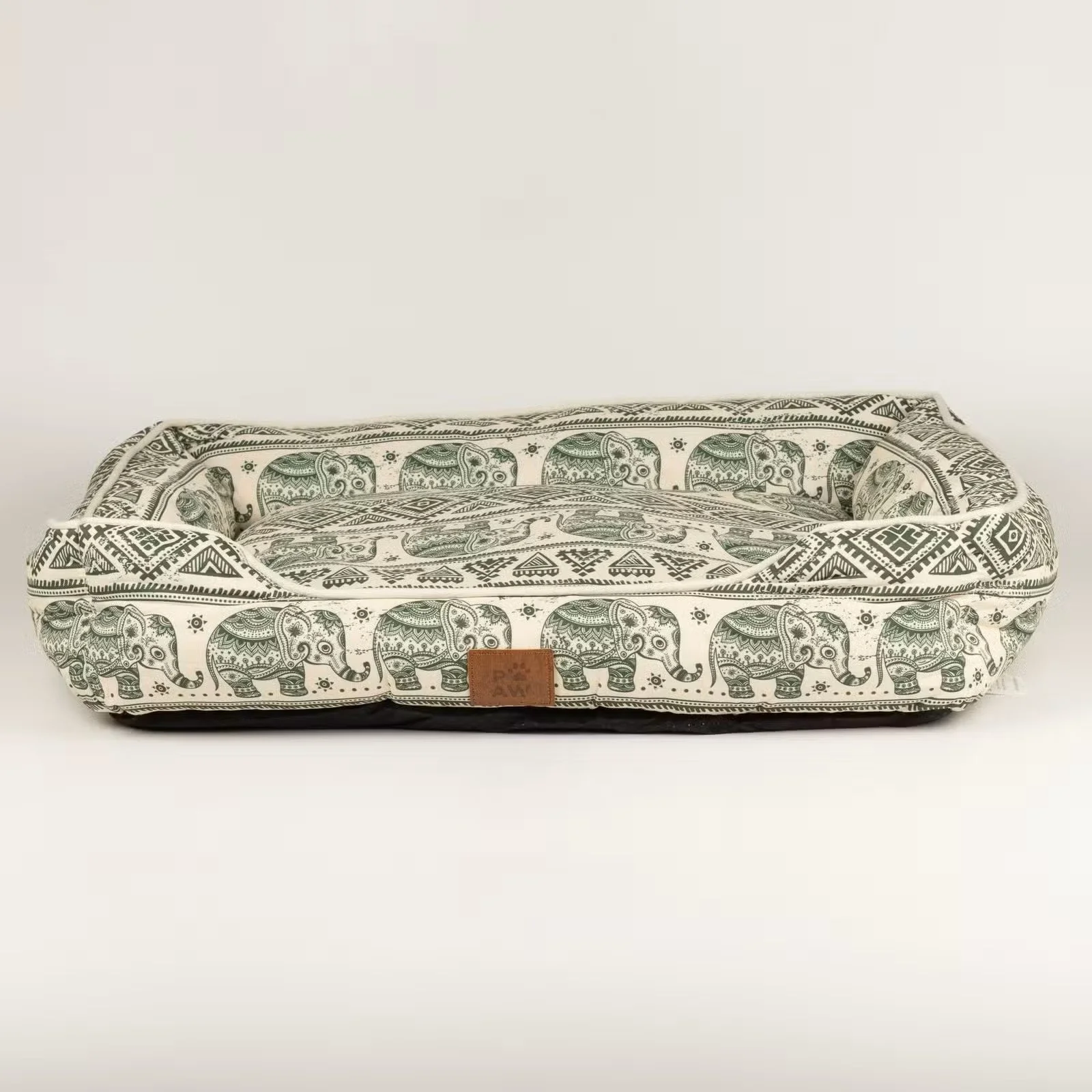 PAW Bed – Lucky Elephant – Green – 60 × 50 × 14cm 3.jpg