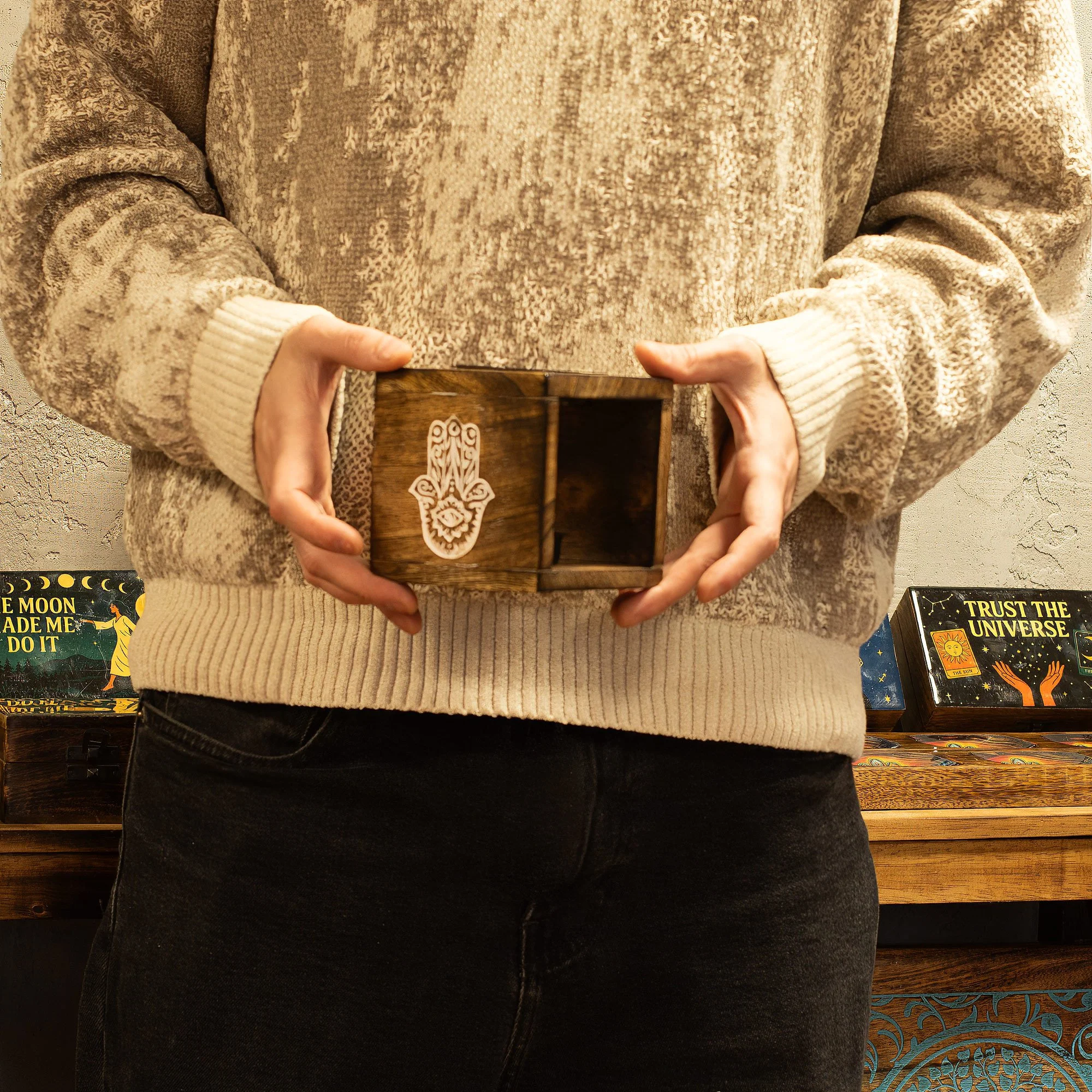 Square Mango Wood Oil Burner - Hamsa Image 5.jpeg