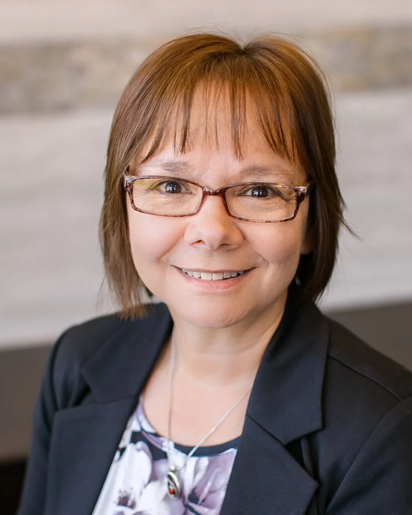 Linda Hicken, Manager - Bookkeeping and Tailored to Trades Contact