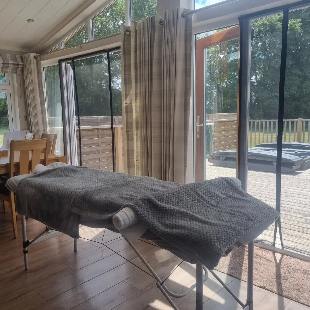 A lovely afternoon pampering a group of friends who hadn't seen each other for years! A cabin on beautiful grounds. We had the doors open wide, the breeze flowing through. The hot tub was on standby and the prosecco chilling!

#massage #massagetherap