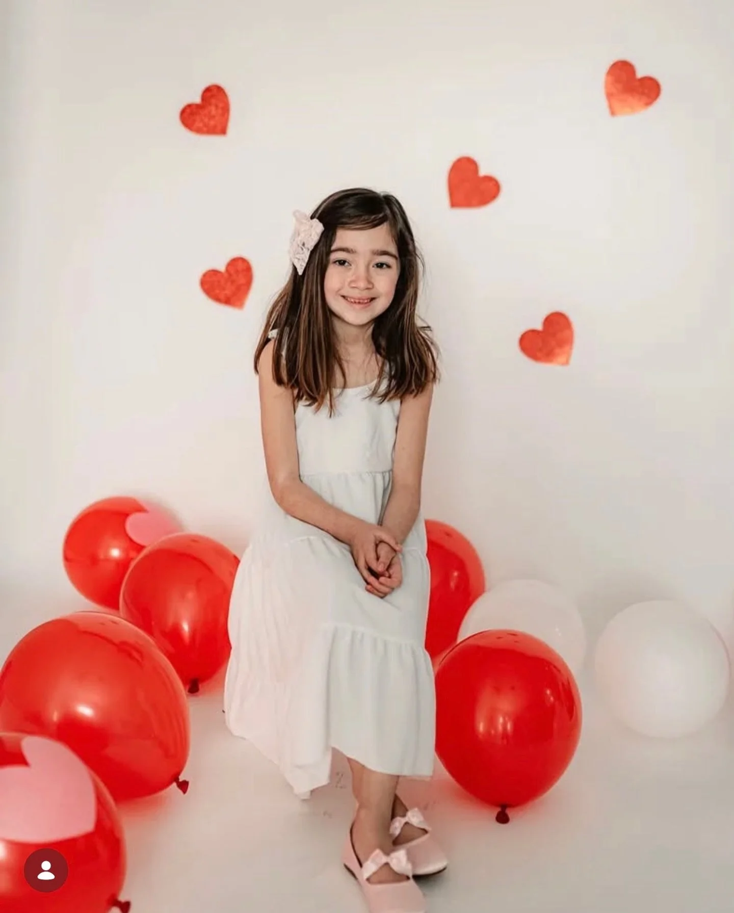 #tbt to a #vday shoot at the studio by @oliviagonzalezphotography ❤️