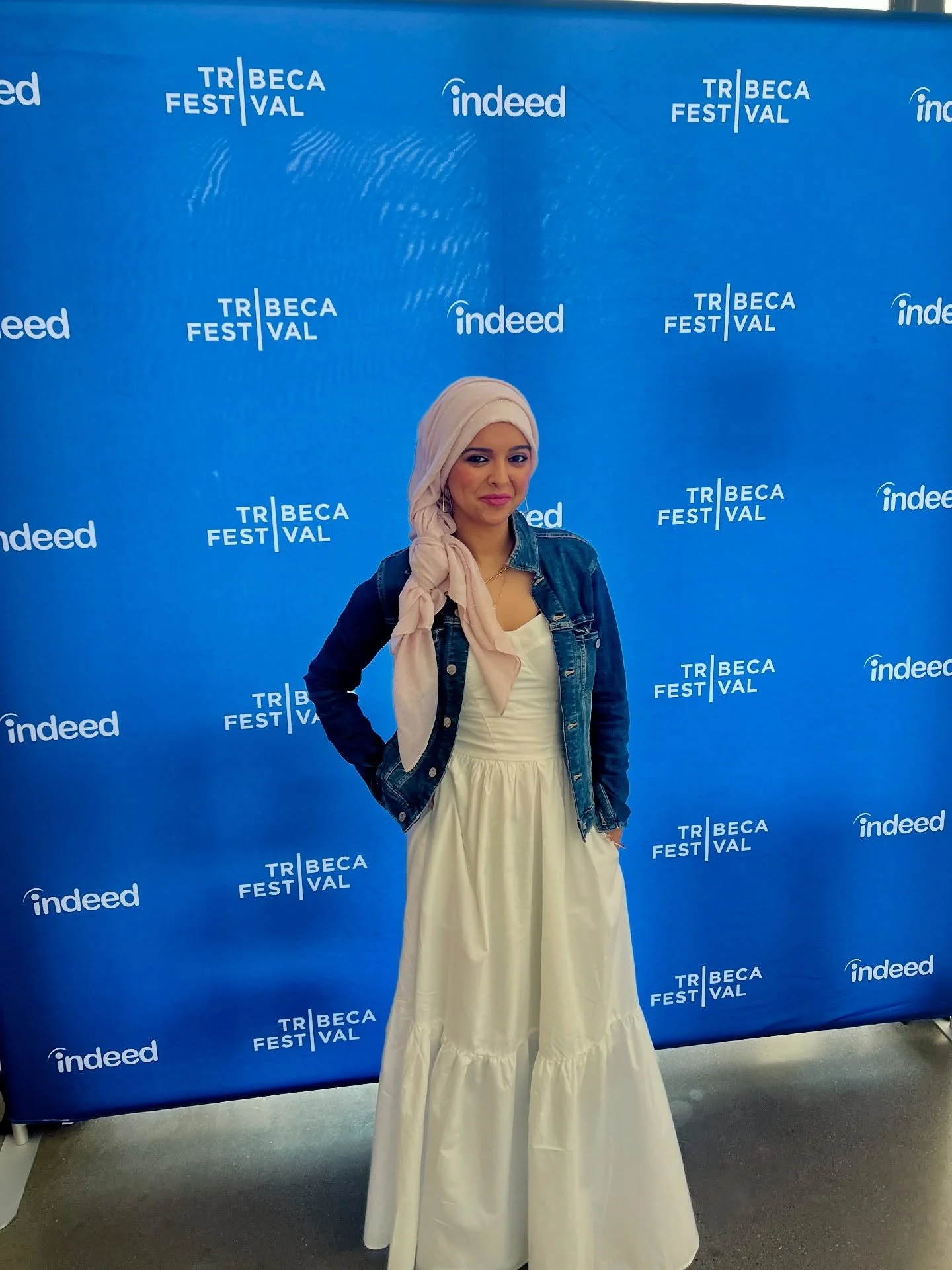 Short &amp; sweet whirl in NYC @tribeca with an almost Oscar &ldquo;she&rsquo;s in the washroom moment&rdquo; @aizzahfatima 💜

&ldquo;We move, we wait, we feel&rdquo; 🫶✨

#creator #storytellers #director #writer #muslim #representation #film #festi