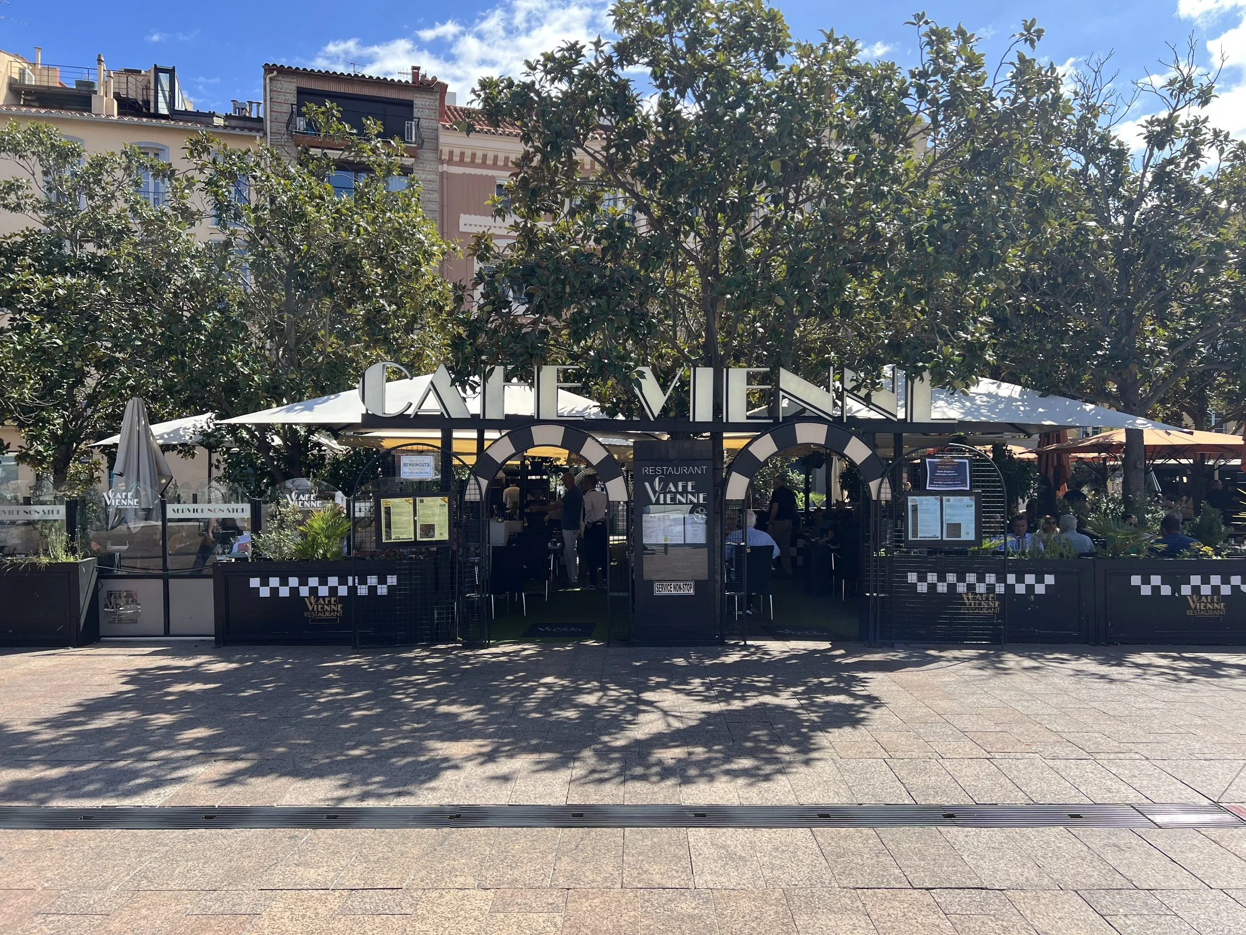 Cafe Vienne Perpignan Restaurant Photos  (6).JPG