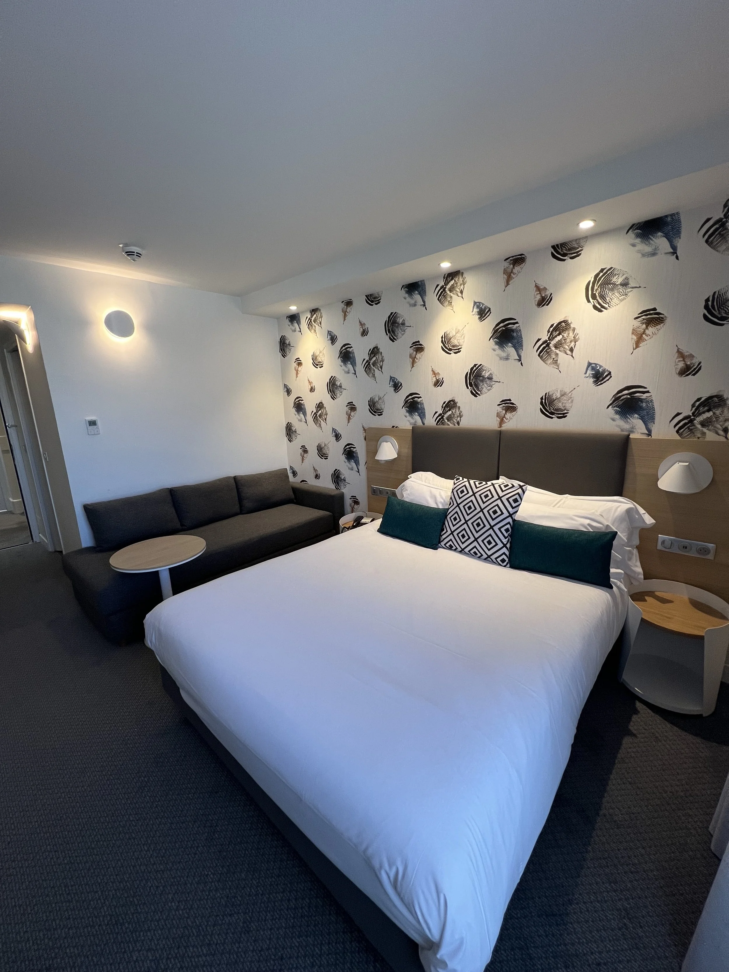 Holiday Inn Perpignan Hotel Reviews (6).JPG