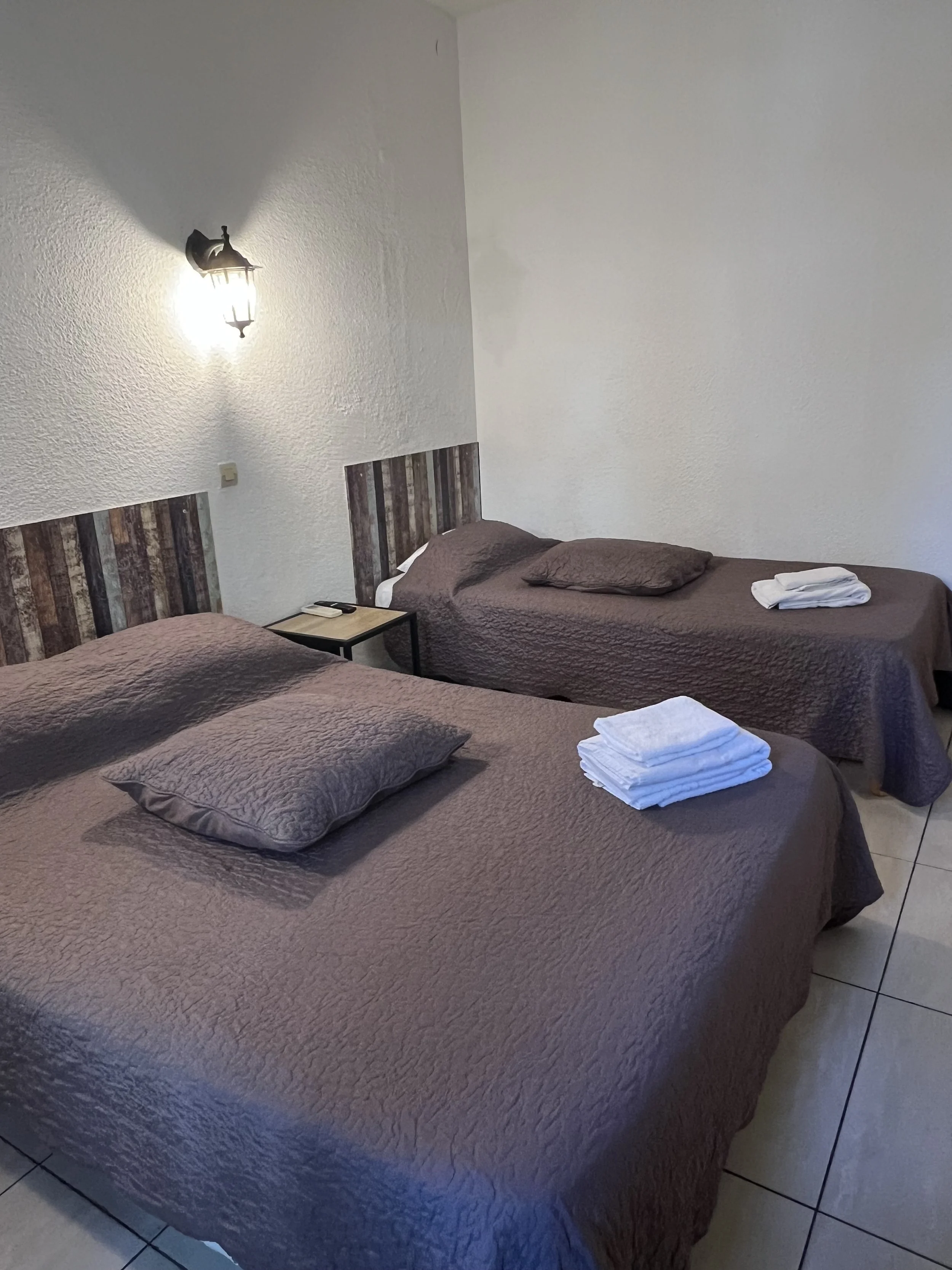 Alexander Hotel Perpignan Photos (1).JPG