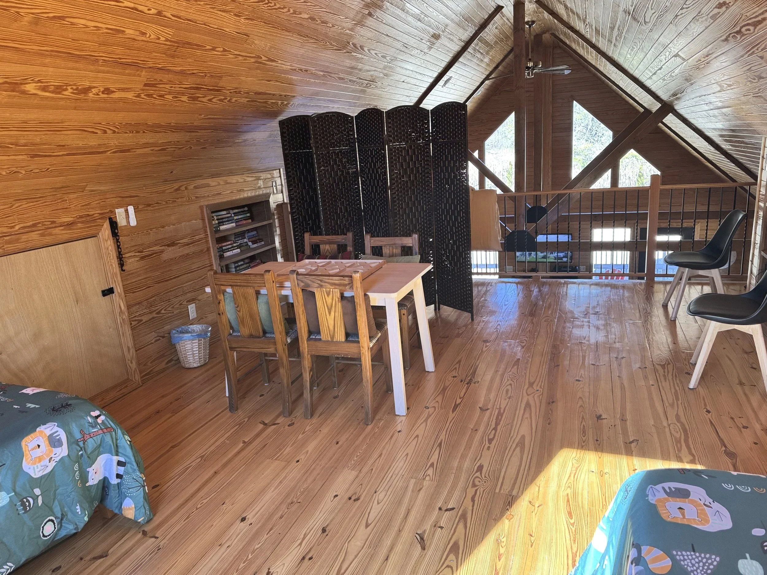 Loft with privacy screen