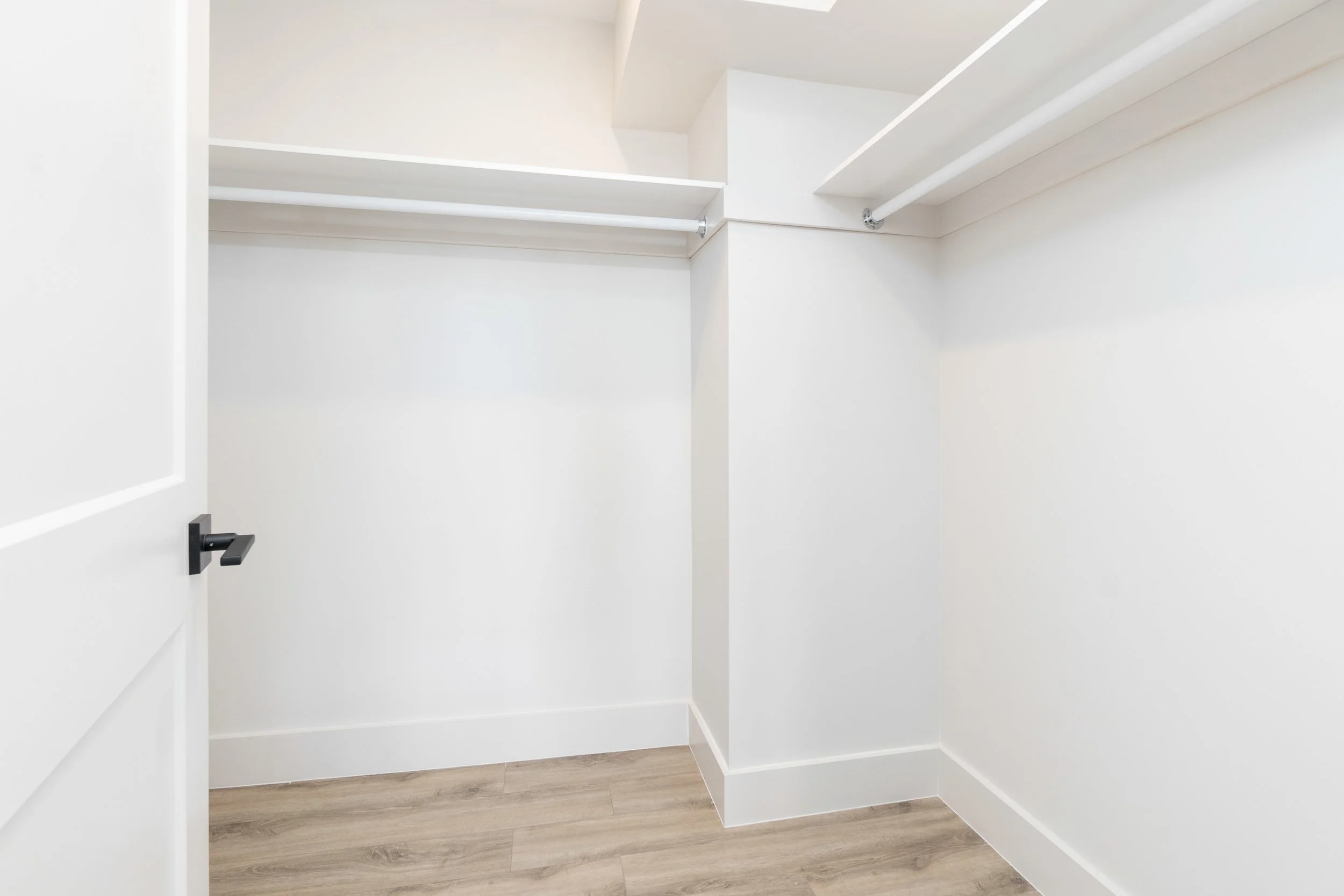 214 Mill Street East Acton ON-print-029-015-Master Closet-3936x2624-300dpi.jpg