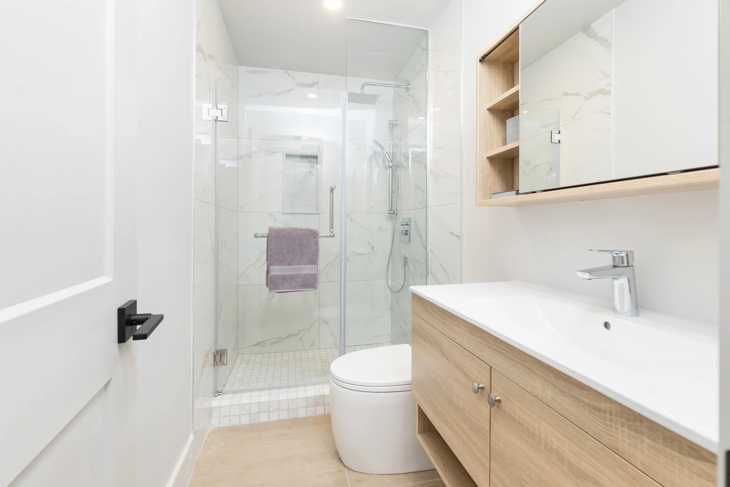214 Mill Street East Acton ON-print-033-032-Master Bedroom Ensuite-3936x2624-300dpi.jpg