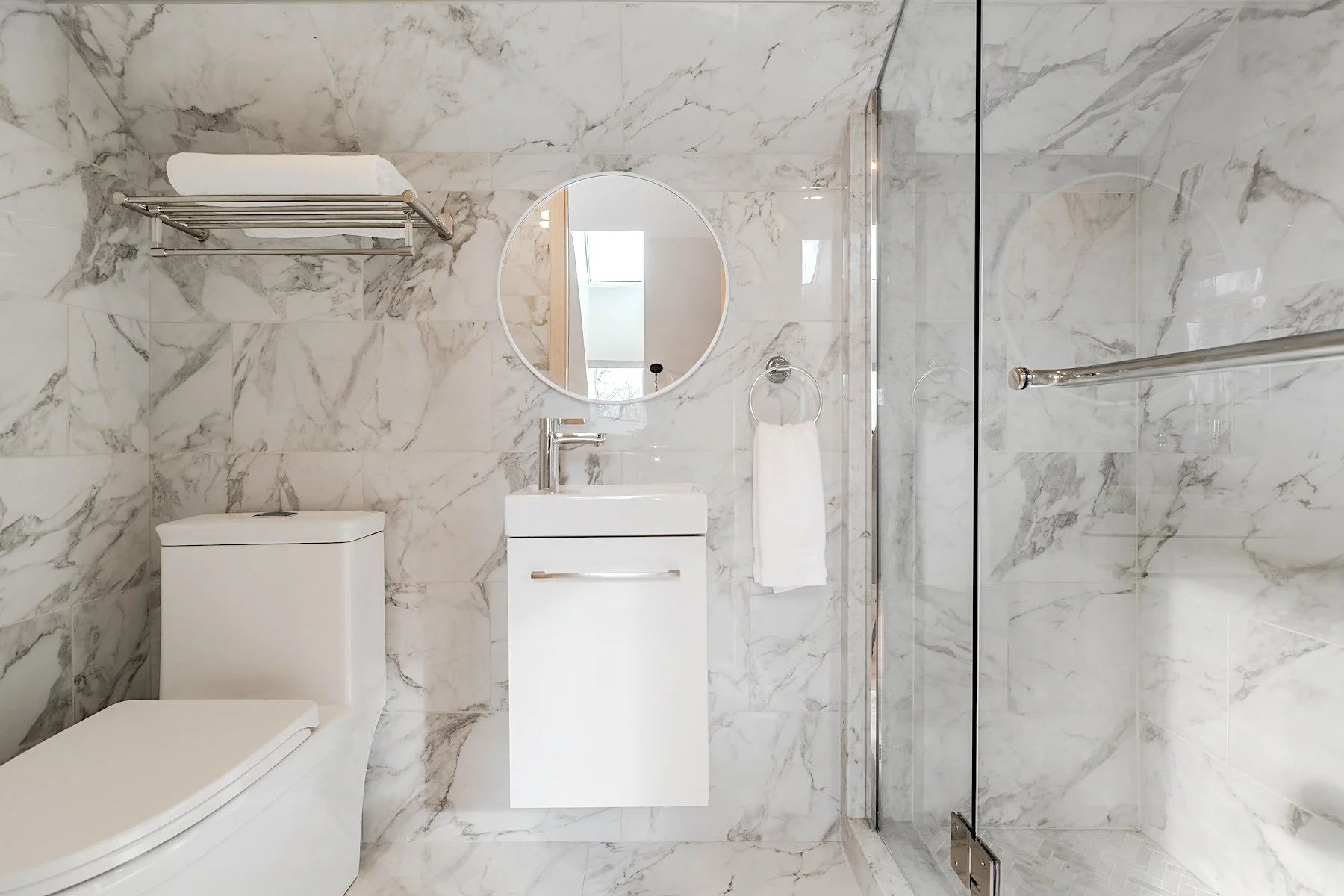 3rd Floor Bathroom.jpg