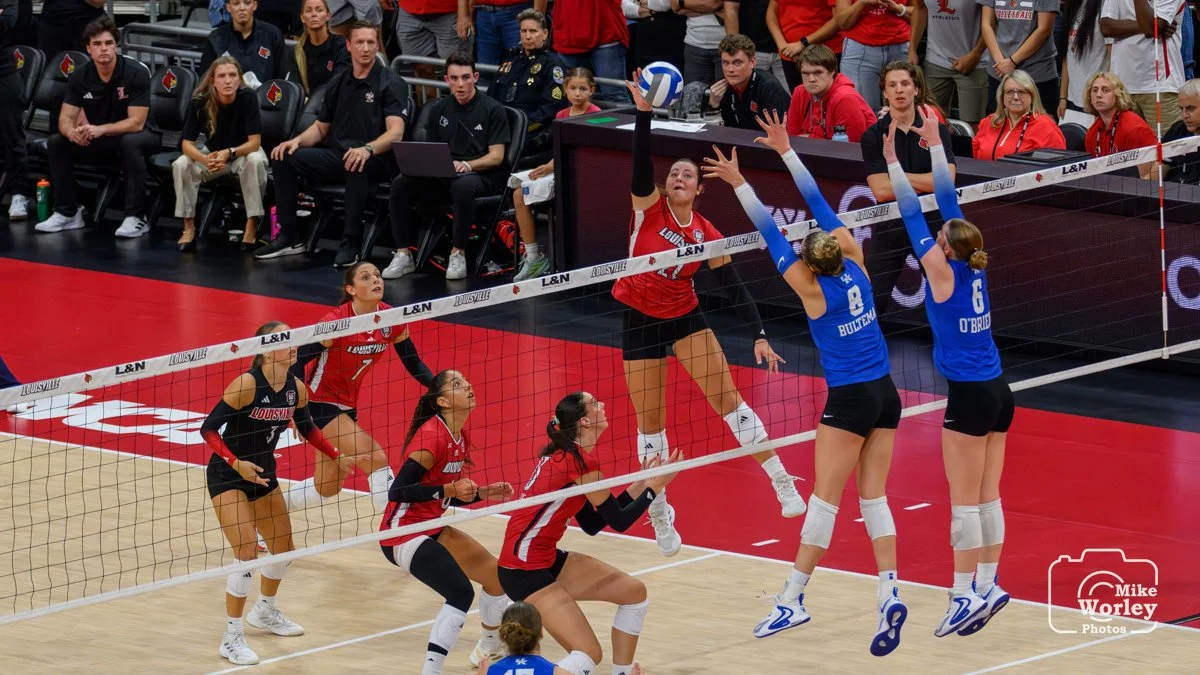 UofL Volleyball v UK - 25-8757.jpg
