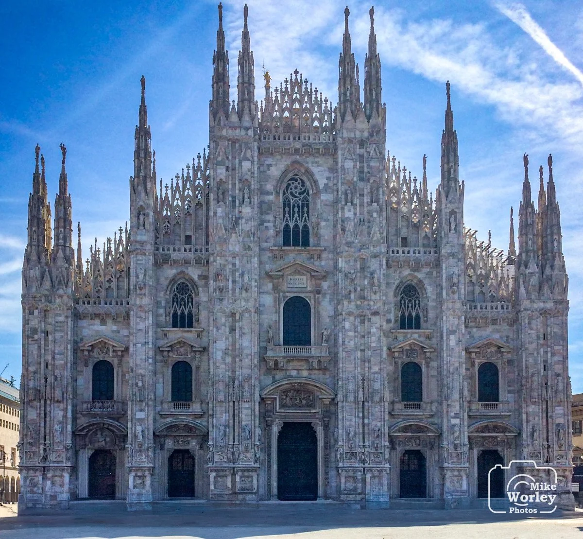 Il Duomo di Milano (the Milan Cathedral), the second largest church in Italy after the Vatican, and the fifth largest in the world. Construction was begun in 1386 and the cathedral was not completed until 1965.