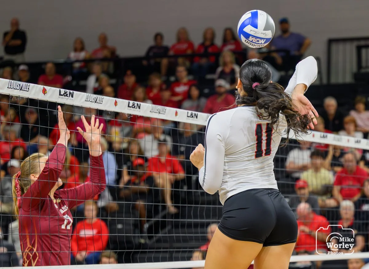 Hannah Sherman on the attack