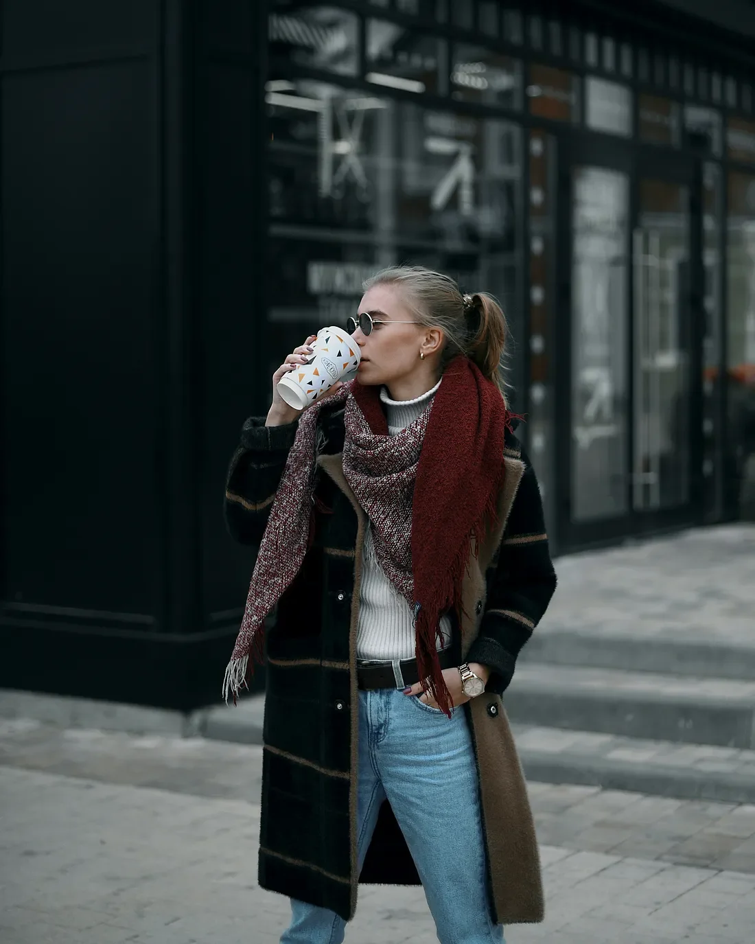 The Hormone &amp; Craving Connection: What Doctors Never Explain About Perimenopause