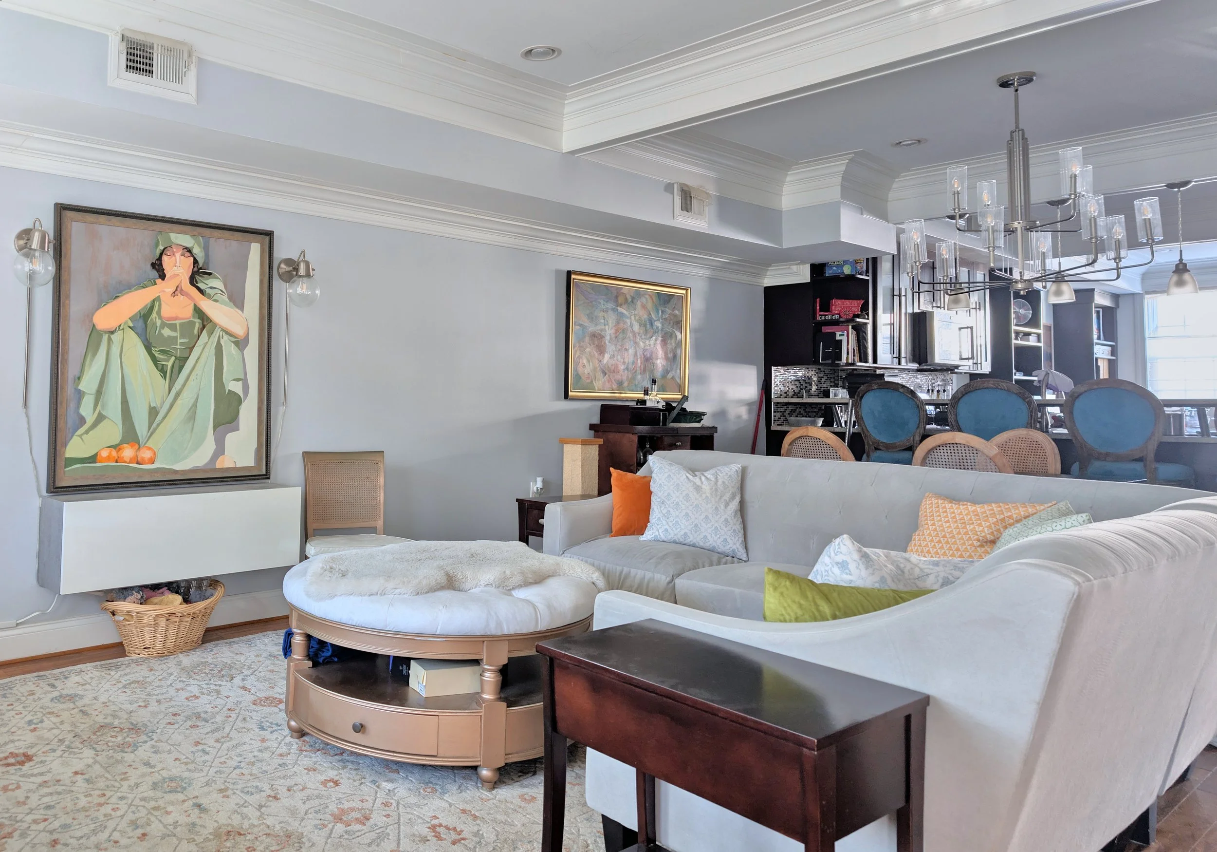 Living Room: Functional Flow & Transitional Comfort