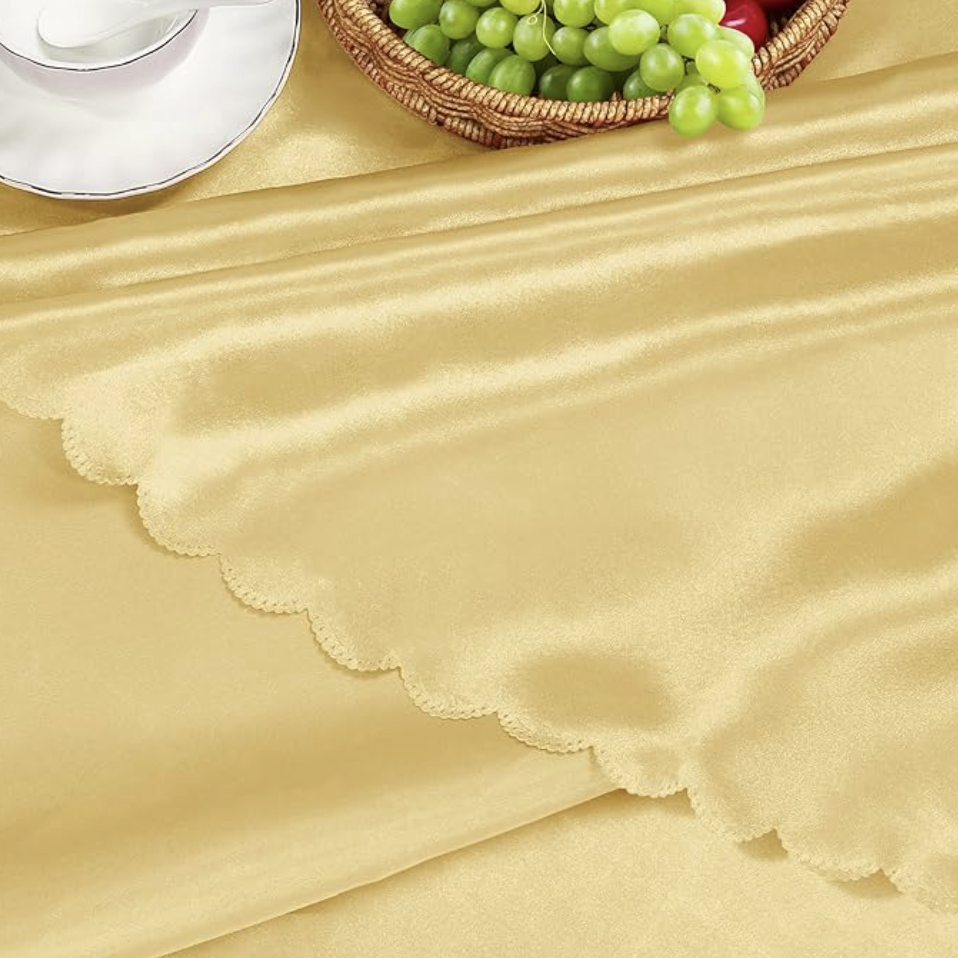 Cake Table Overlay Gold.png