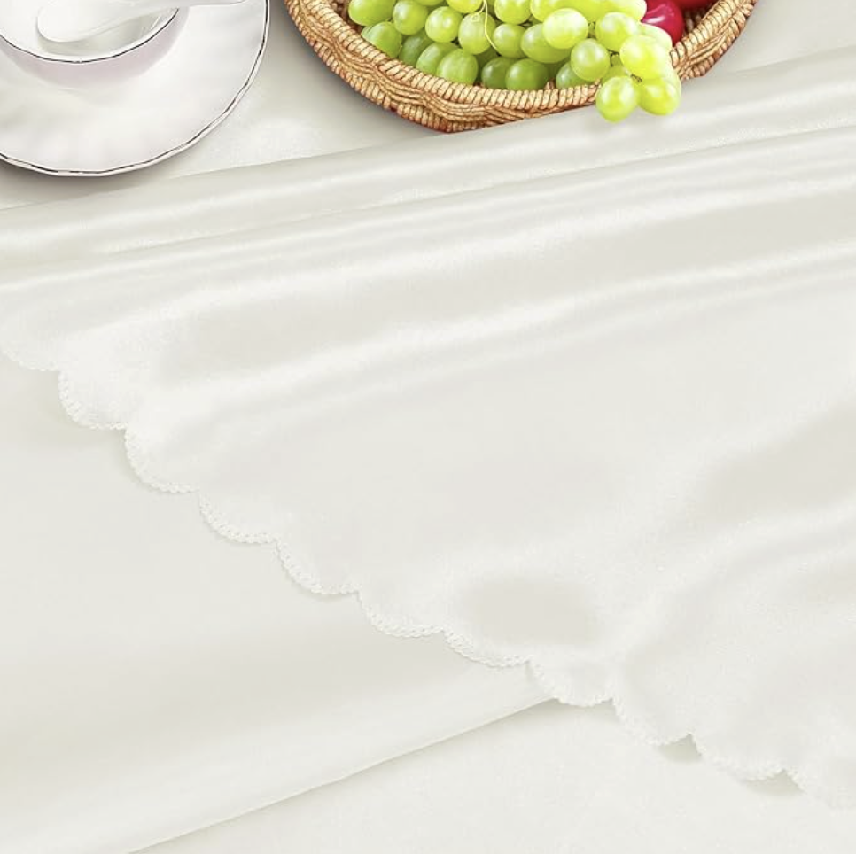 Cake Table Overlay Ivory.png