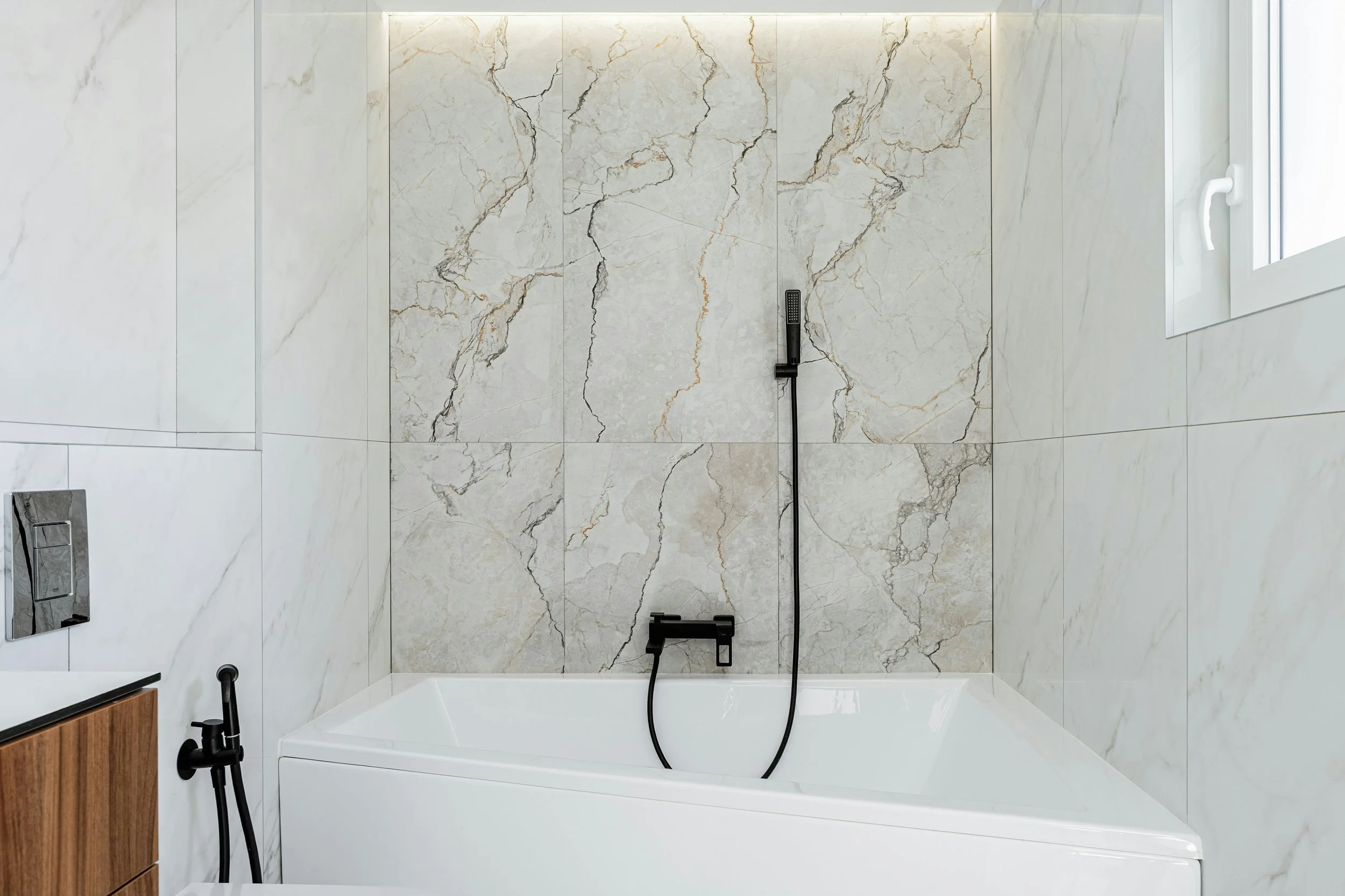 Bathroom-004.jpg