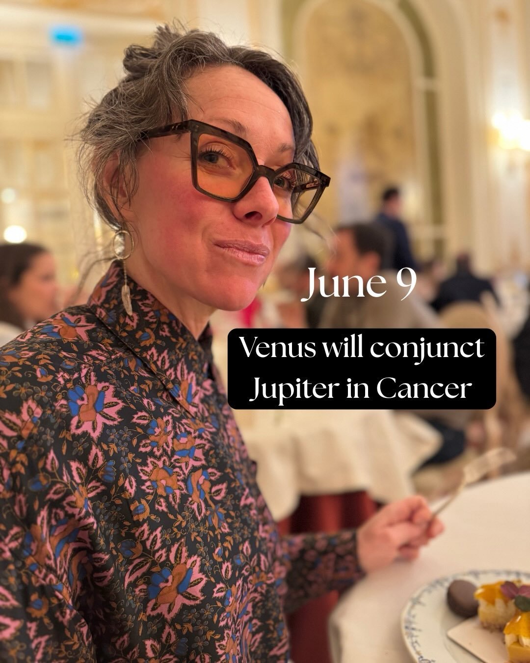 On June 9, Venus conjuncts Jupiter in Cancer. This is a beautiful alignment! 

Time to soak in all the wisdom you have gained over the past year with Jupiter in Cancer- expanding: 

-home and family
-feminine energy 
-intuition 
-nurturing the self a