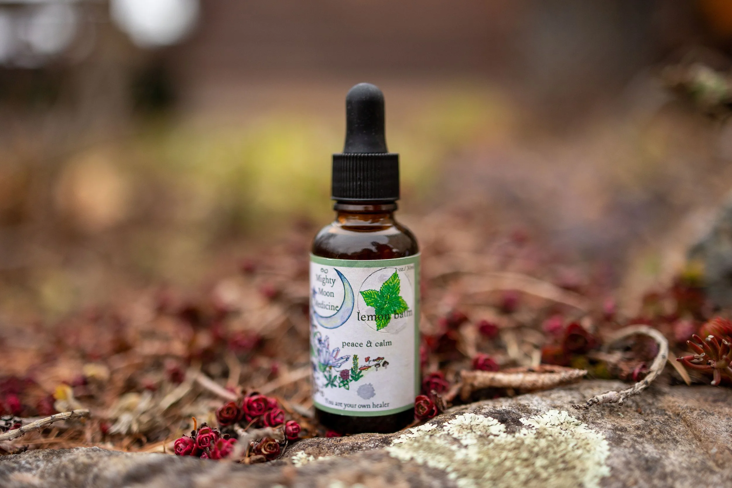 Calming Joy. Lemon Balm Tincture 2oz.