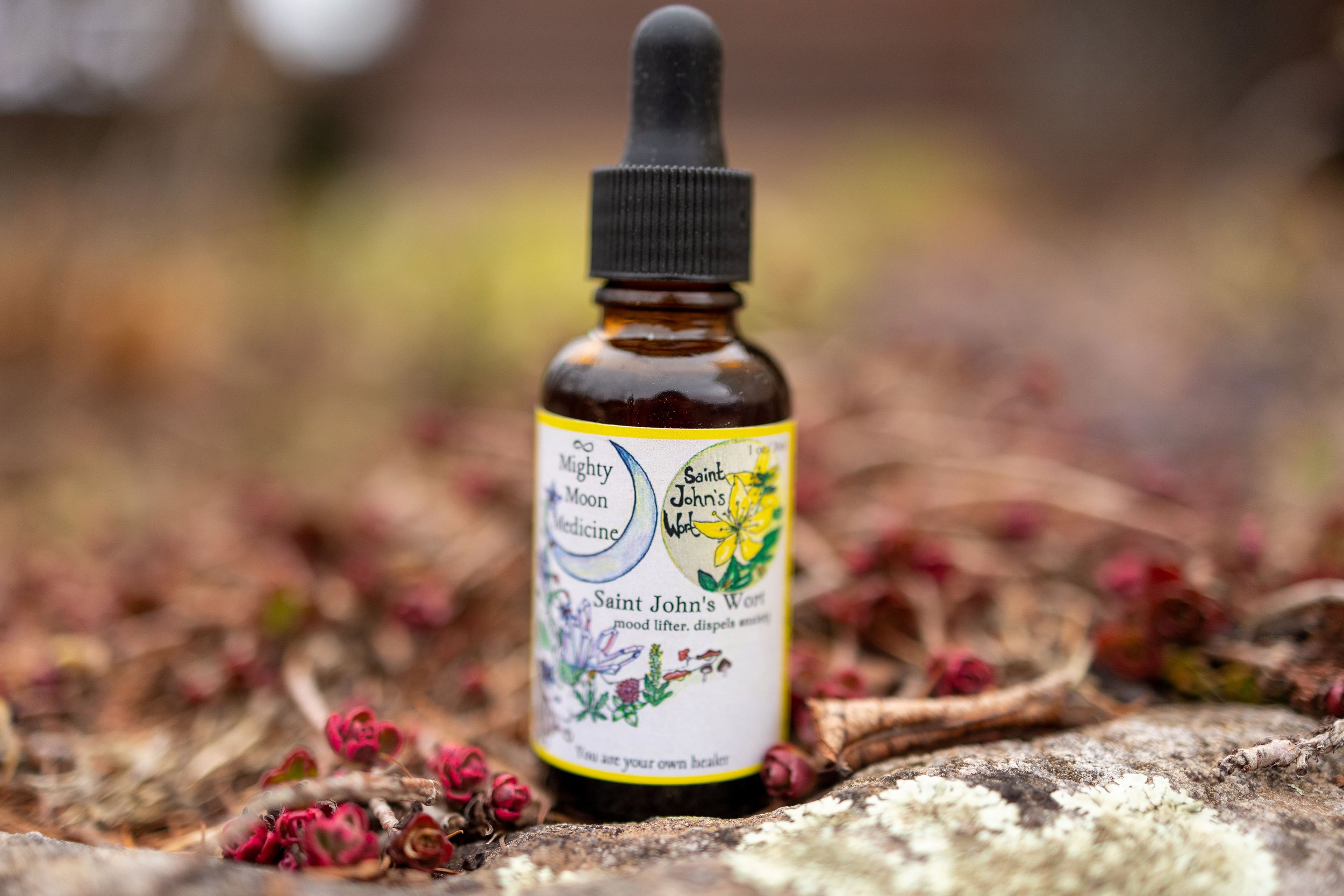 Anxiety ease & Mood Lifter. Saint Johns Wort tincure 2 oz.