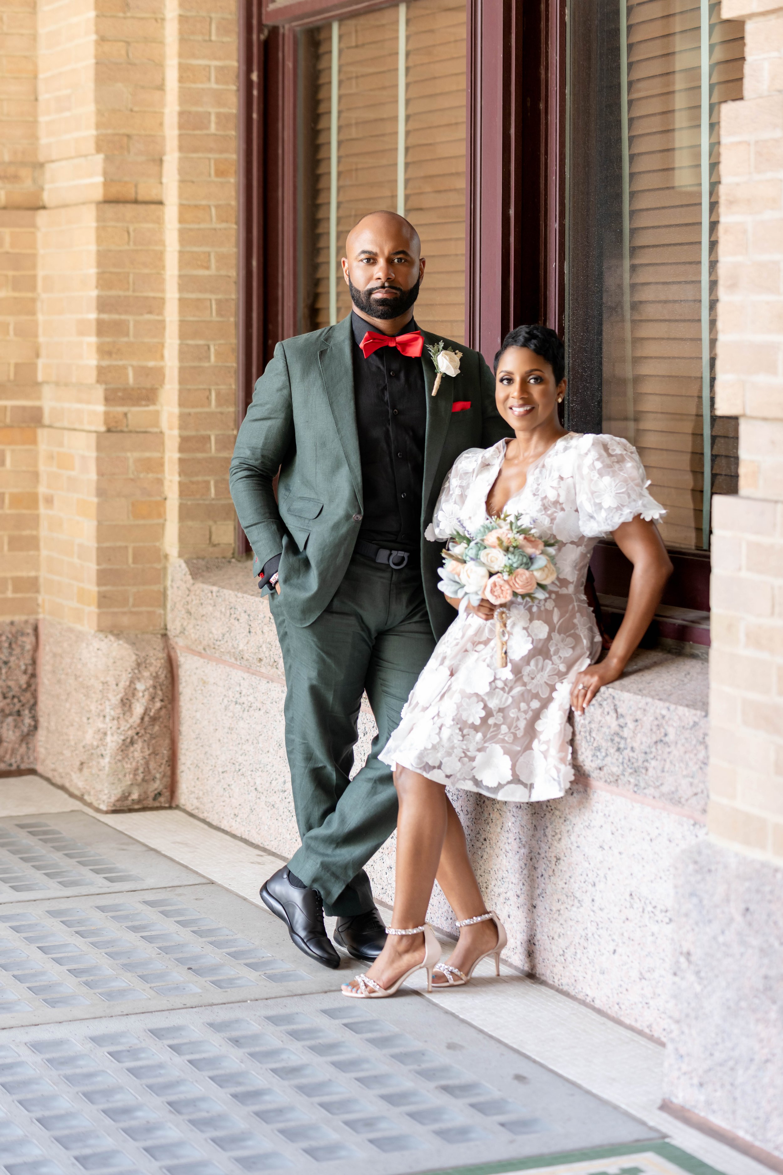 -(151 1910-harris-county-courthouse-wedding-houston).jpg
