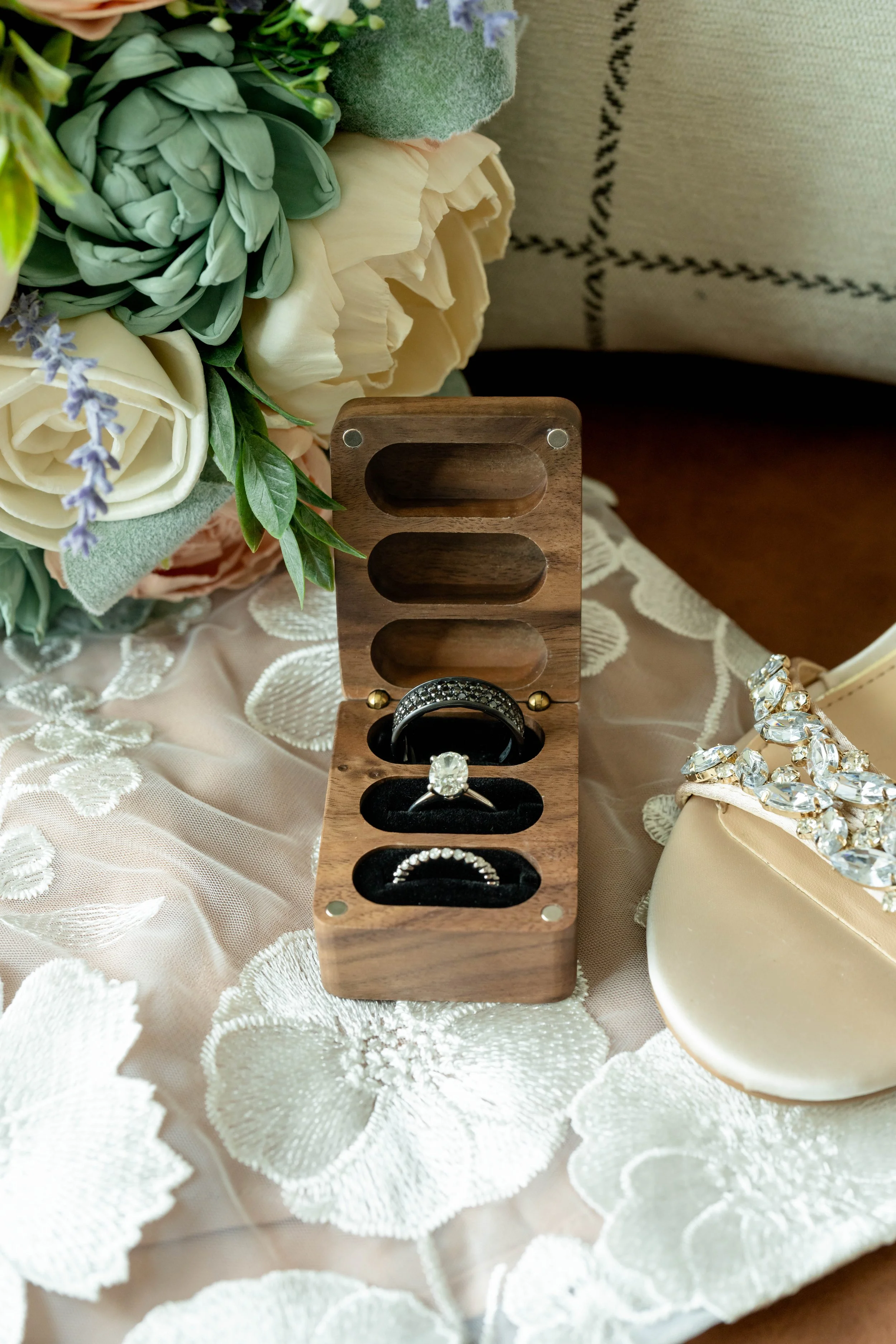 -(60 1910-harris-county-courthouse-wedding-houston).jpg