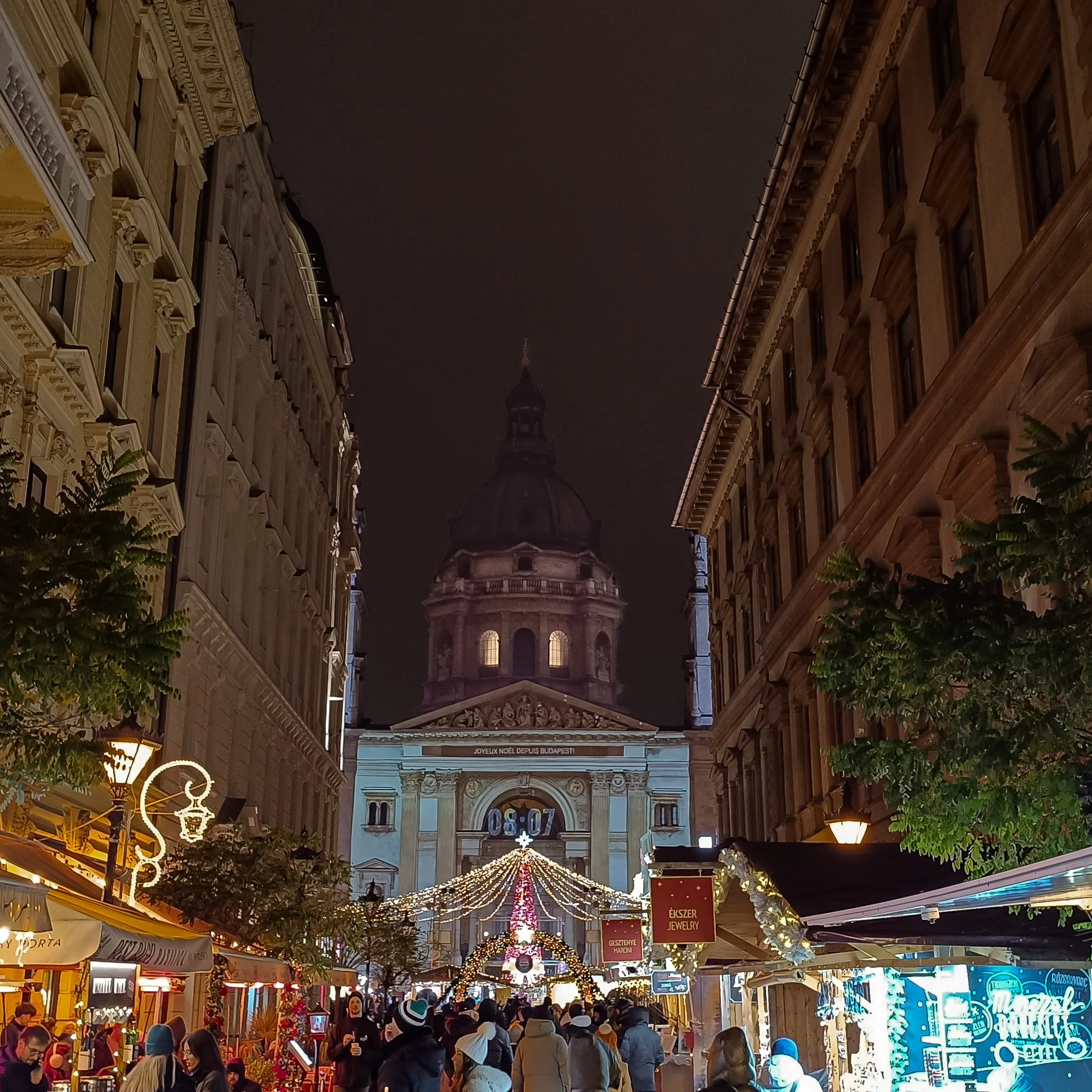 Budapest Baden Xmas 2025 Chris Ernst Society-Photography Austria-1248.jpg