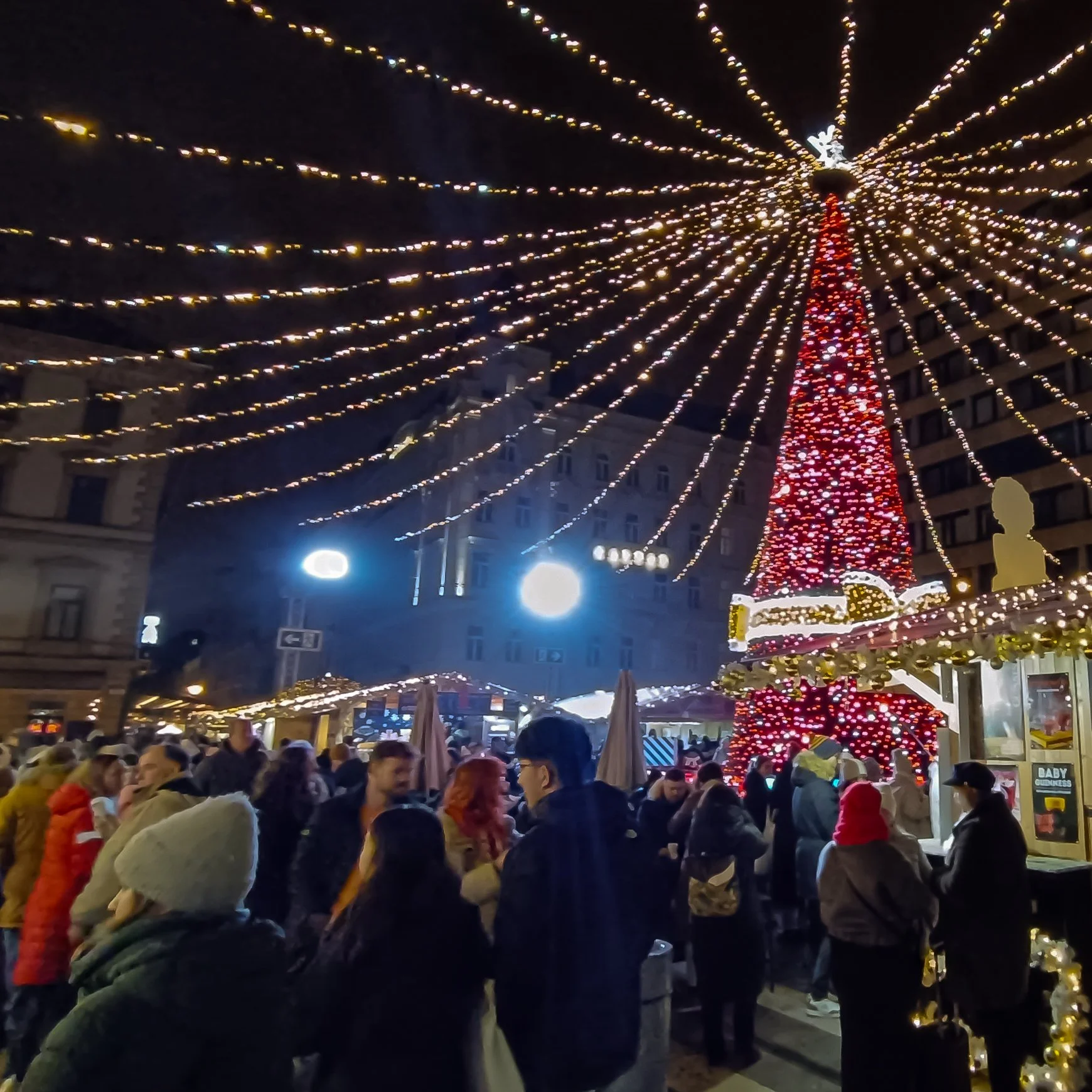 Budapest Baden Xmas 2025 Chris Ernst Society-Photography Austria-1230.jpg