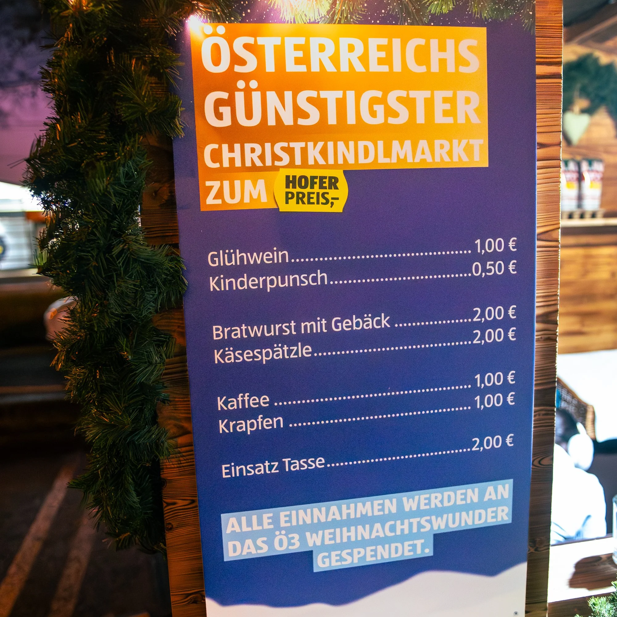 Sabine Hütter Salzburg Hochzeitsfotografin Weihnachtsmarkt Diskont Hofer Alpenstrasse-102.jpg