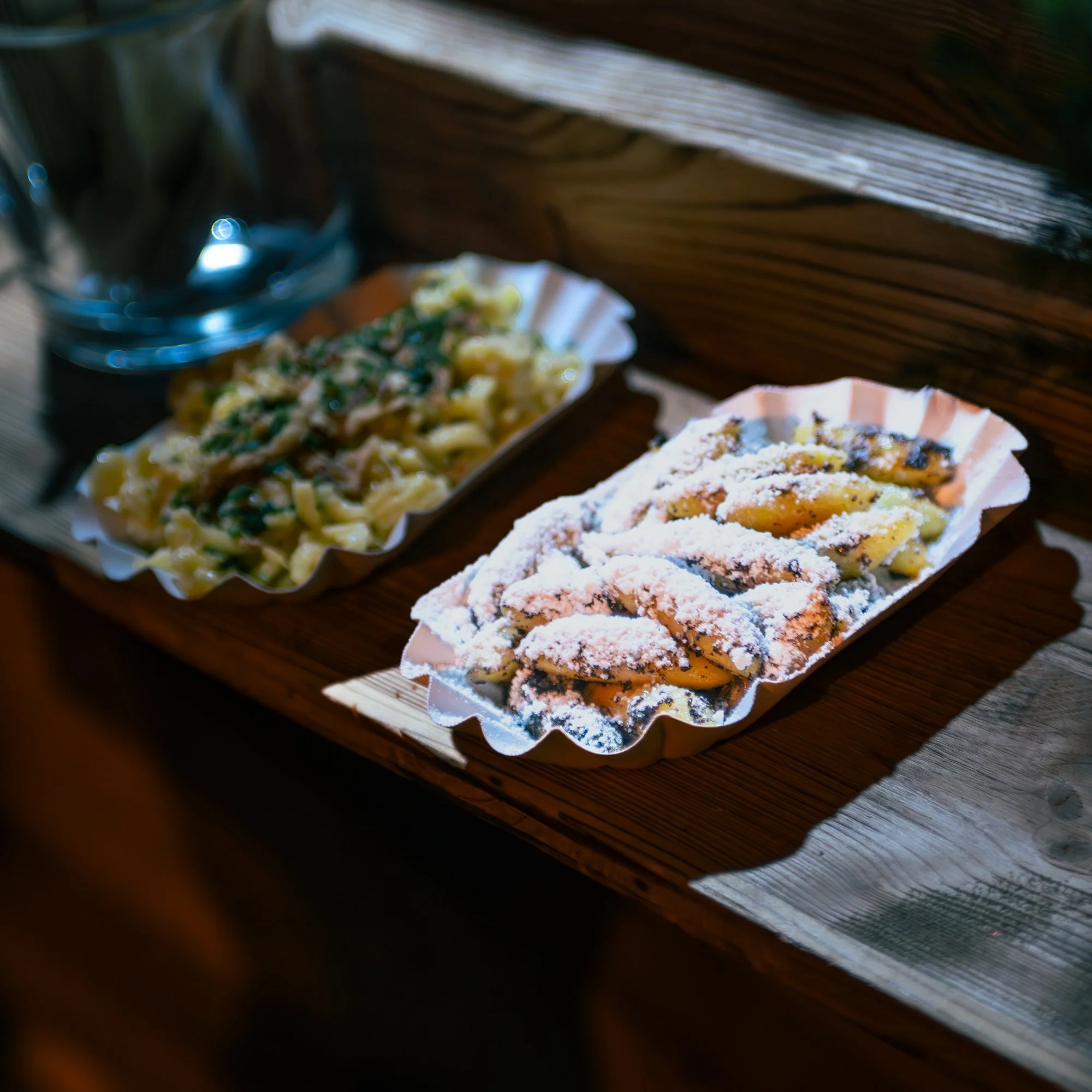 Sabine Hütter Salzburg Hochzeitsfotografin Weihnachtsmarkt Diskont Hofer Alpenstrasse-110.jpg