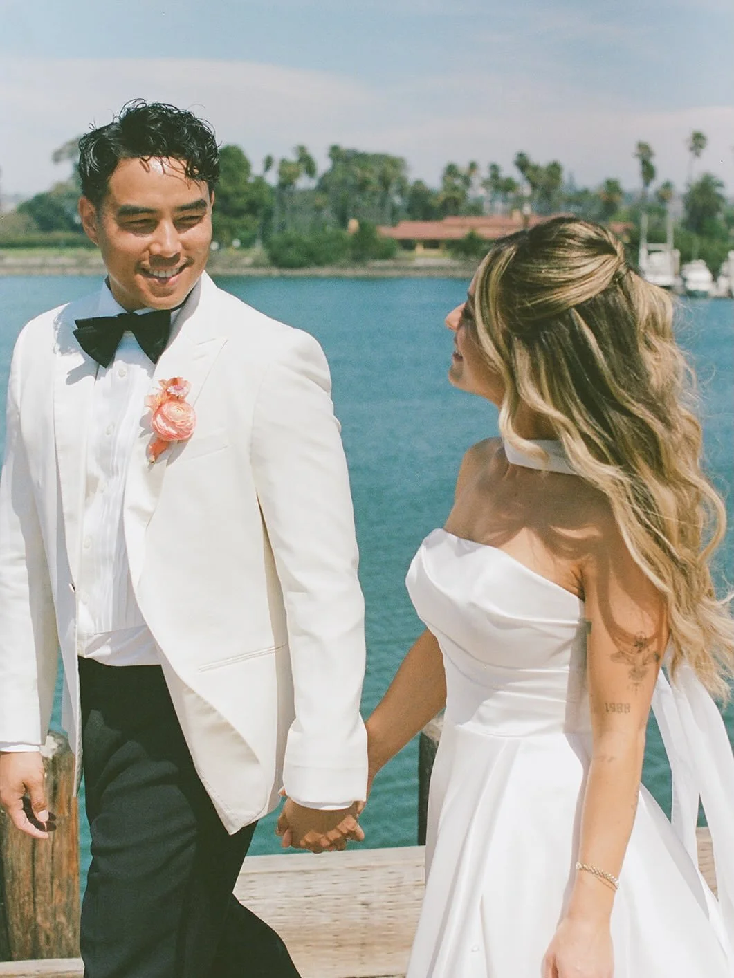 San Diego weddings just hit ✨different✨
Manifesting MORE to come 2027.. big changes are coming your way 🌴😉
&bull;
PC: @breezymoss 
&bull;
Now booking my 2026/2027 brides to be 💌
&bull;
&bull;
#SanDiegoBride
#SanDiegoWedding
#SoCalBride
#SDWeddingP