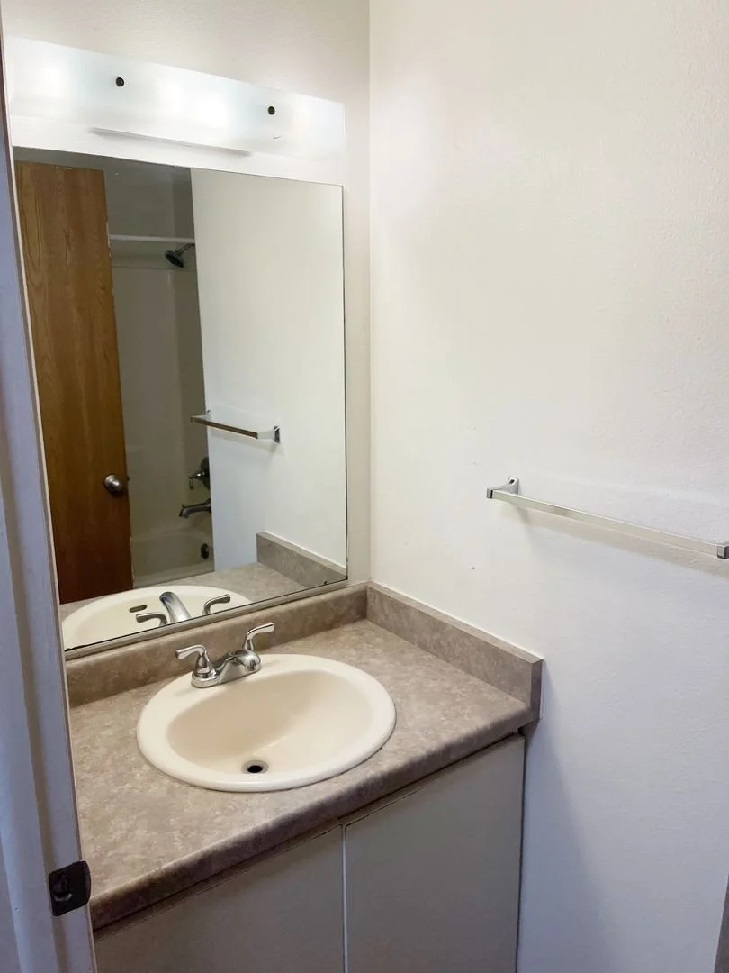 University Pines Bathroom.jpeg