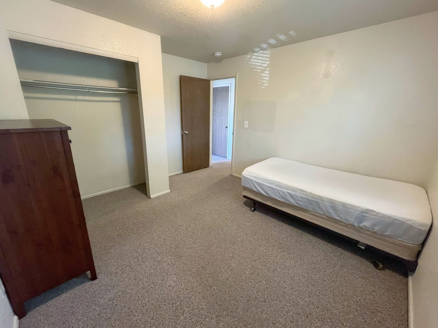 Forest Gate Bedroom 3.jpg