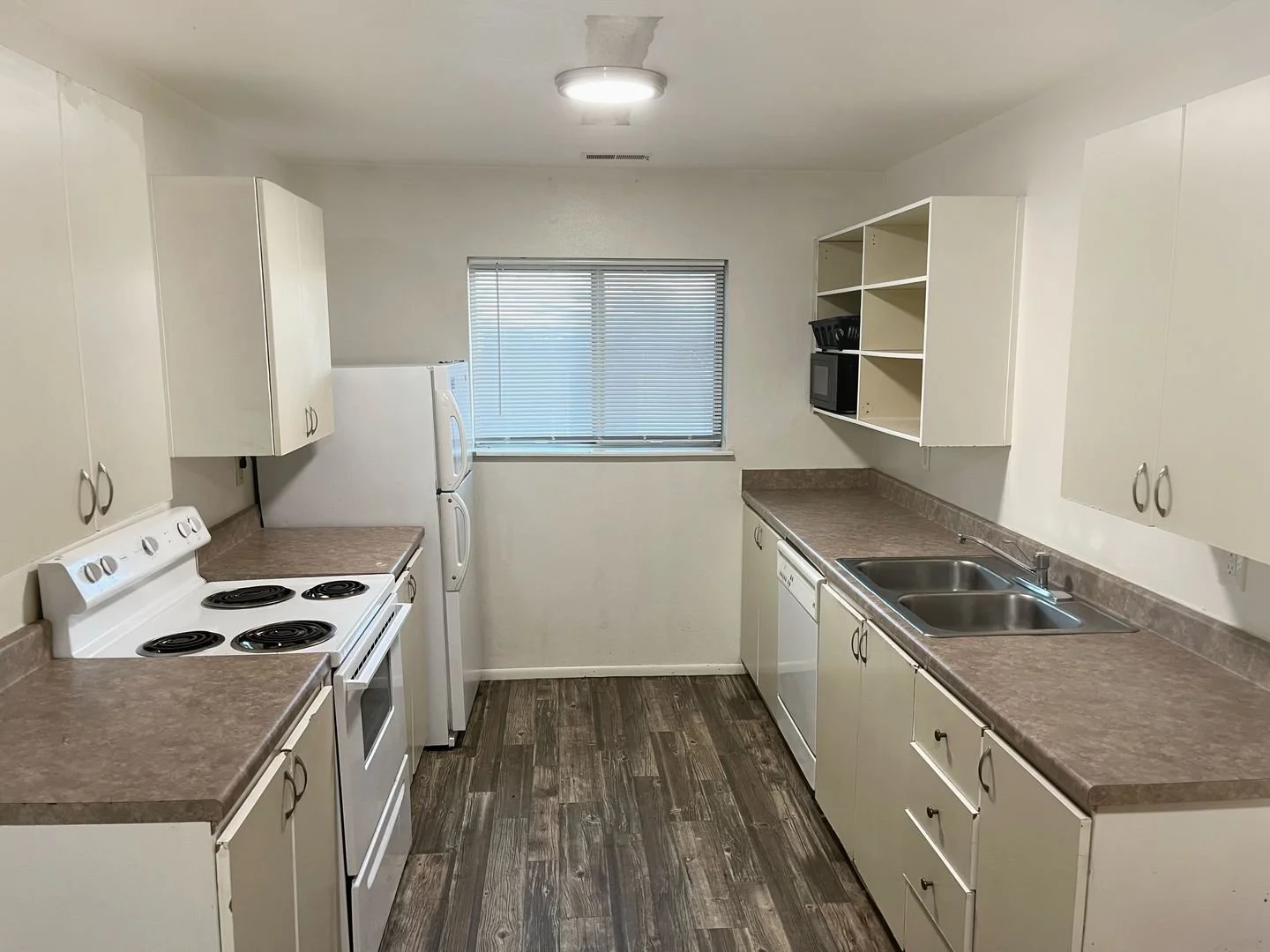 University Pines Kitchen.jpeg