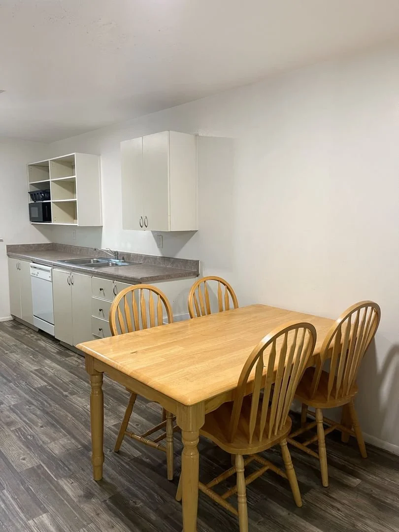 University Pines Dining.jpeg