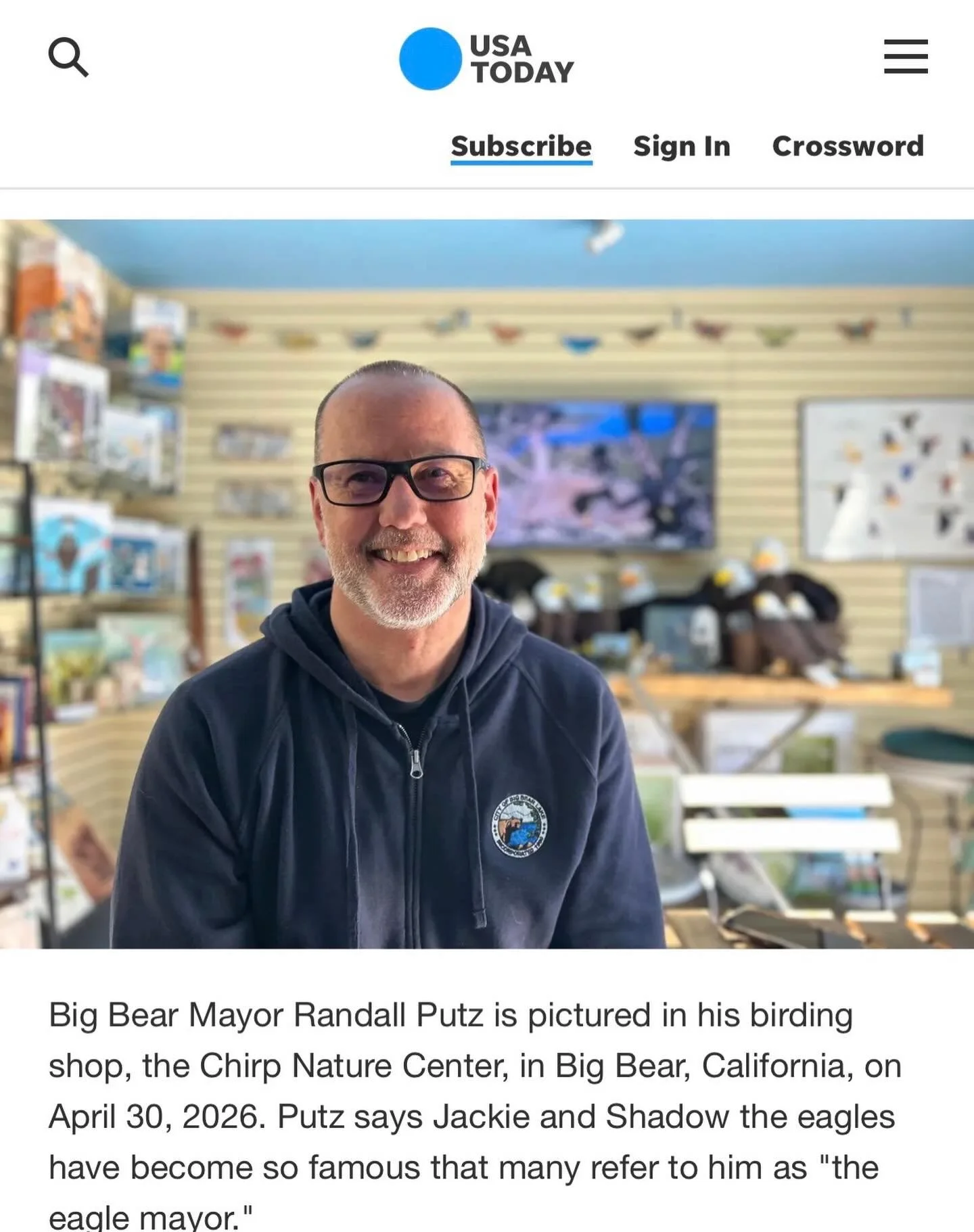 https://www.usatoday.com/picture-gallery/news/nation/2026/05/04/jackie-shadow-tourists-big-bear-california-eagles/89940024007/