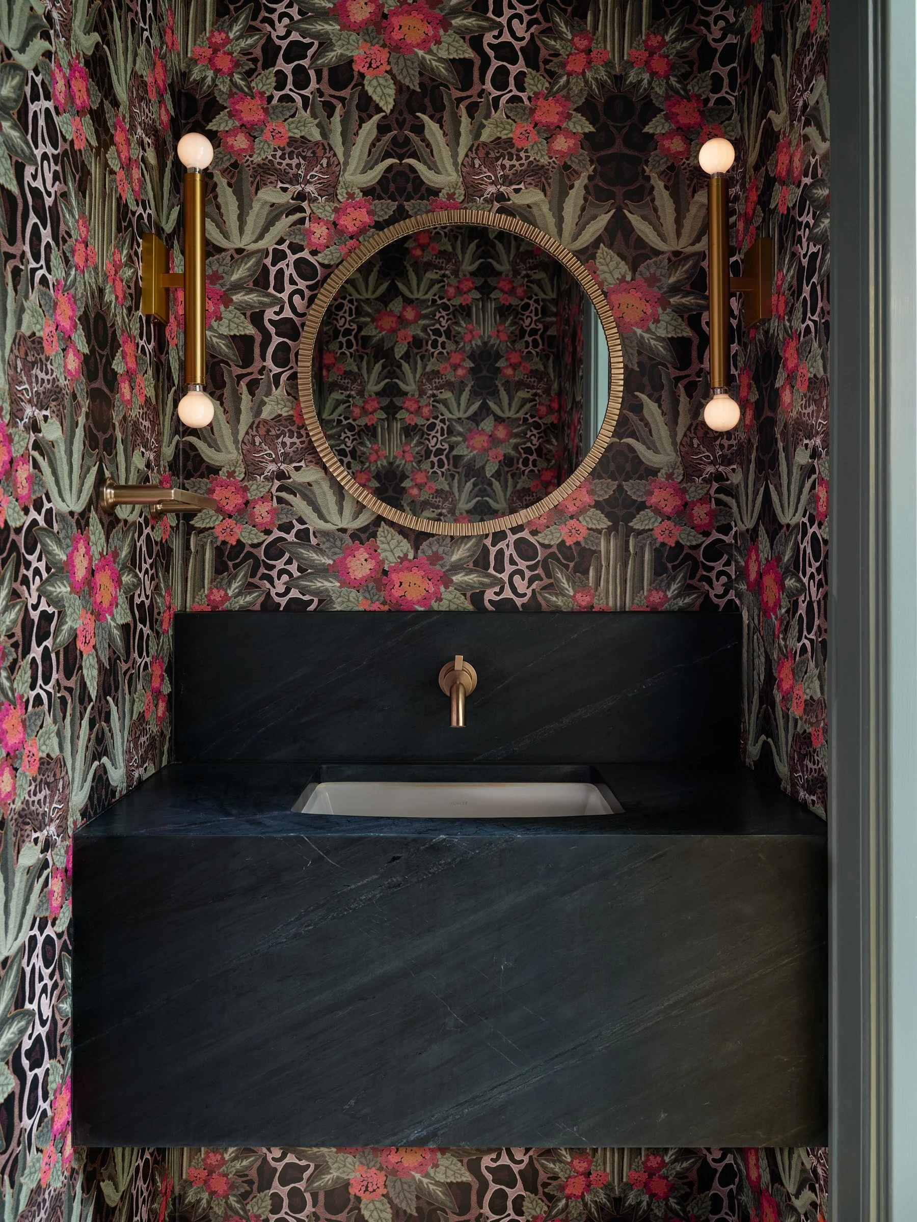 250516_Dobberfuhl_PointB_0066 AB_web.jpg