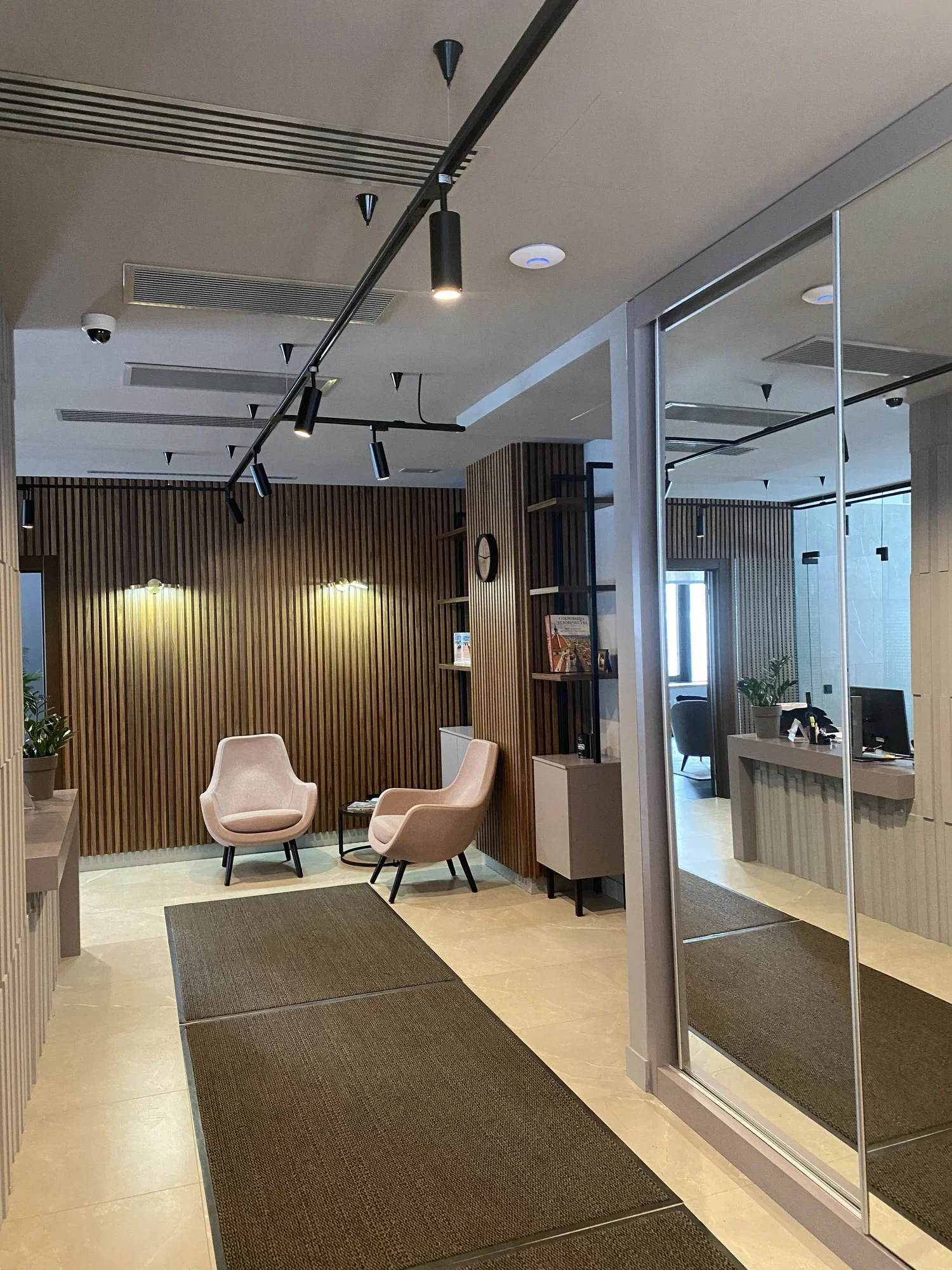 Ofis (Vtb Arena Park) | Офис (ВТБ Арена Парк)