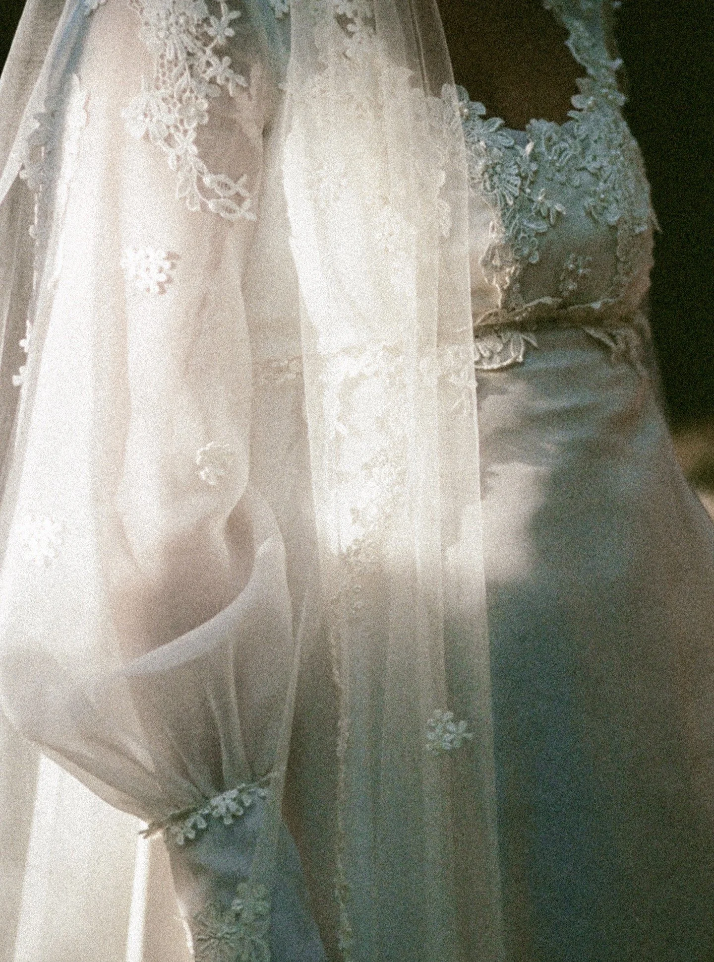 Christina + Phil + their attention 👏to👌 details 🔥shot on FILM developed and scanned by @thedarkroomlab