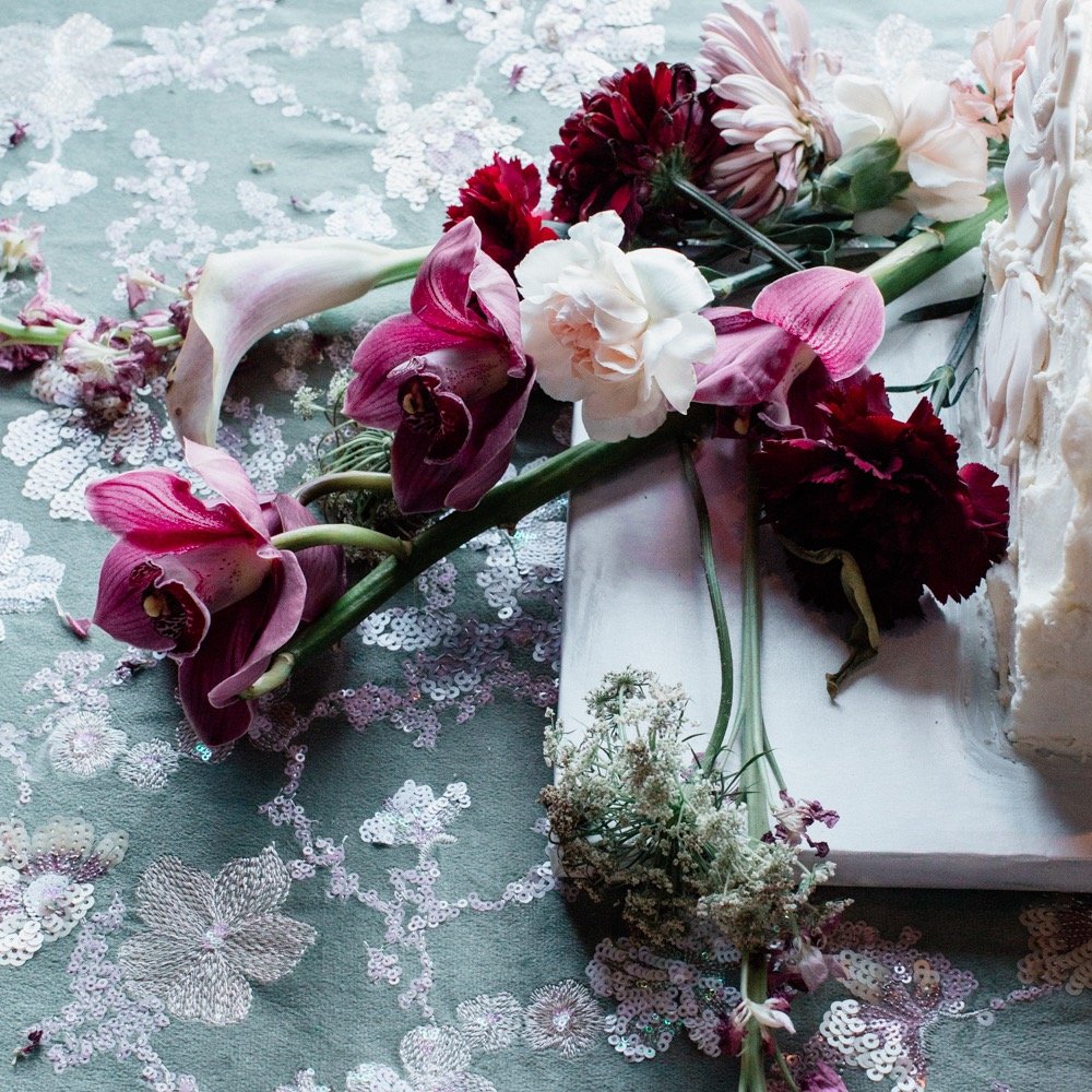 snippets of pretty from the @thecreativessummit Creative Directors: @thecreativessummit
 Venue: @north4thcorridor
Ballerina: @abbigailbdance @studio1928_
 Bridal Attire: @whitebridalboutiques
 Cake: @spencerssugarshop
 Content Creation: @weddingdaysw